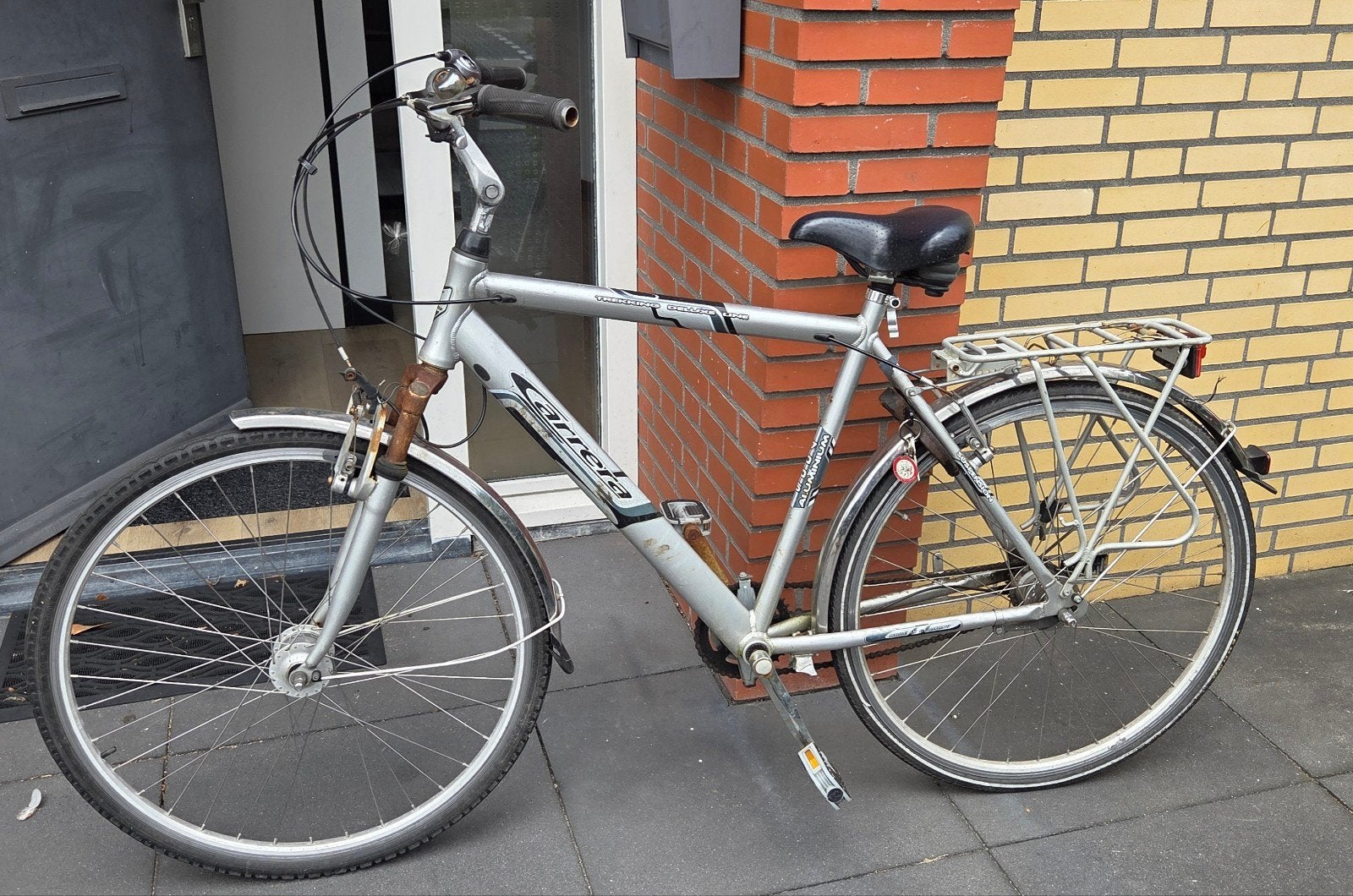 Fiets met aandachtspunten - lage prijs, Fietsen en Brommers, Fietsen | Dames | Damesfietsen, Ophalen