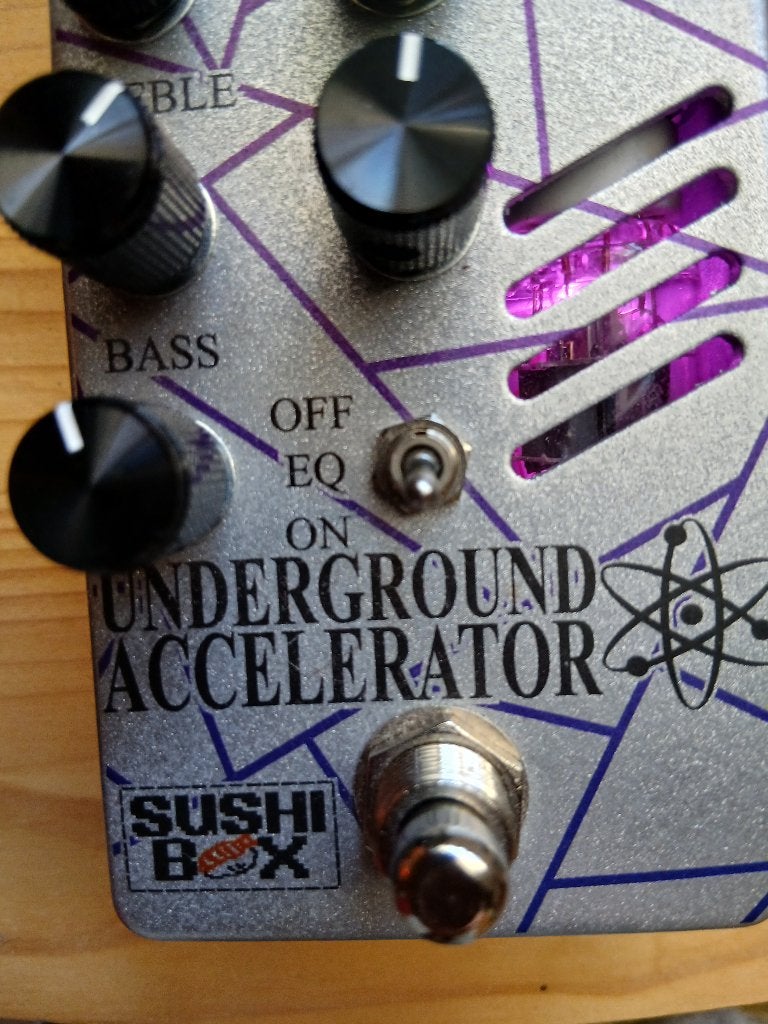 Foto 3 van Sushi Box Underground Accelerator buizen overdrive/preamp