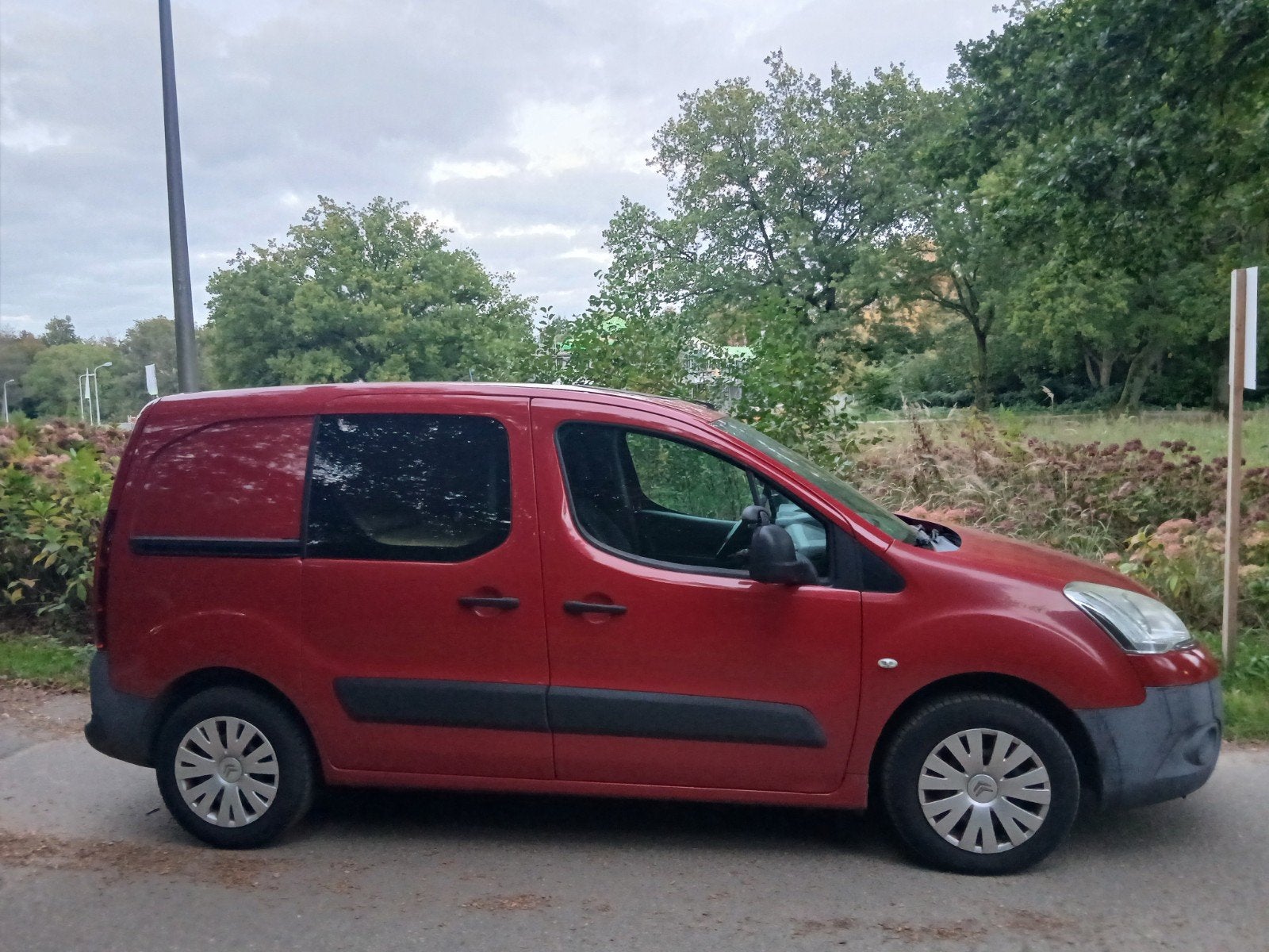 Berlingo 1.6 HDI Bj 10-2013 1Ste Eig Airco Cruise Apk10-2027, Voorwielaandrijving, Dealer onderhouden, Stof, 74 pk