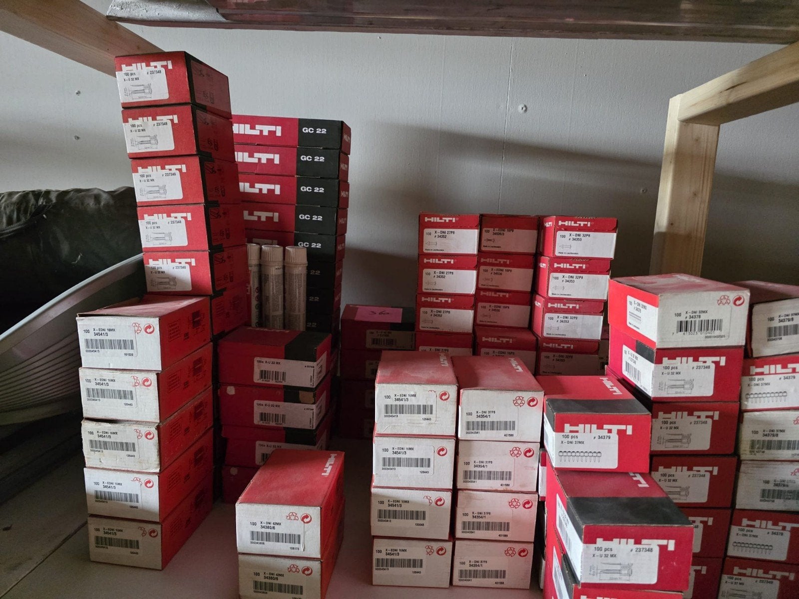 Hilti Bevestigingsmaterialen: Diverse Soorten en Maten, Ophalen of Verzenden