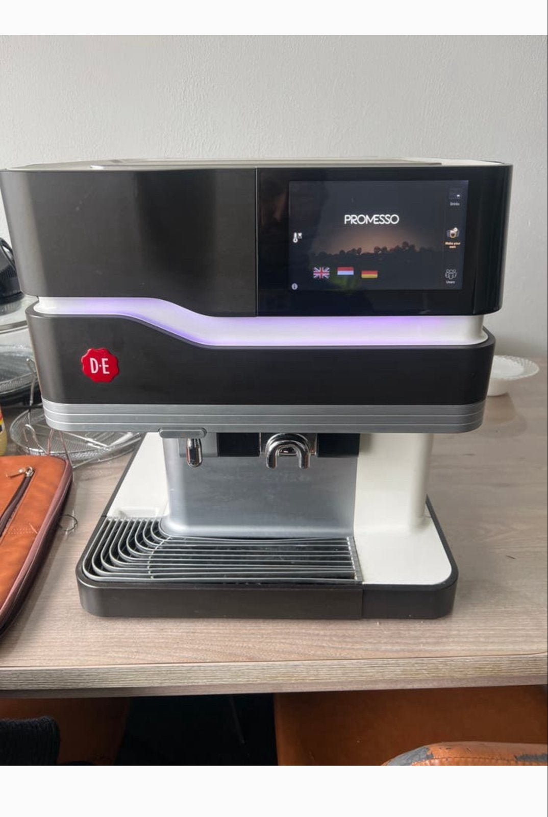 Douwe Egberts Promesso Koffiemachine - Zo goed als nieuw, Ophalen, 10 kopjes of meer, Koffiemachine, Koffiebonen