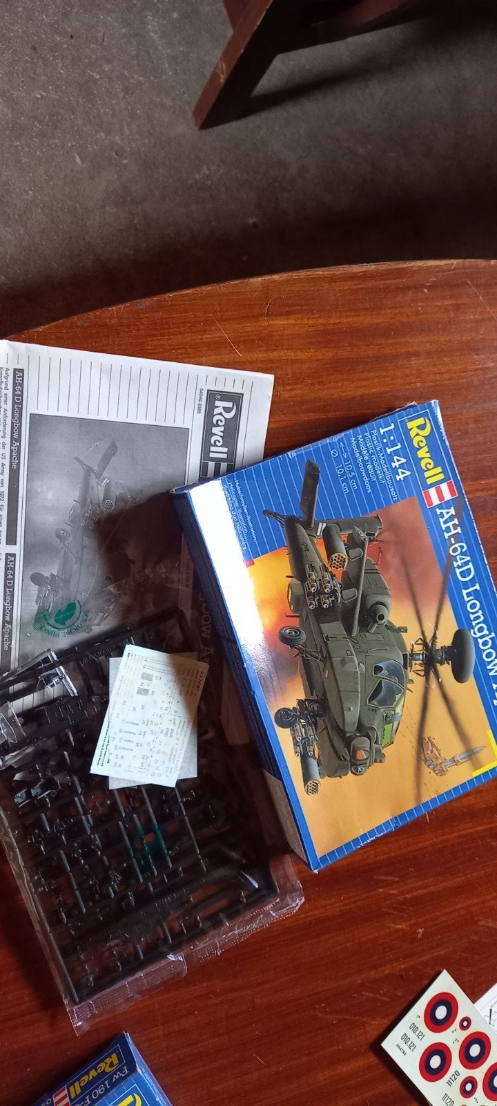 AH-64D Longbow Apache. Revell 04046 1:144, Ophalen of Verzenden, 1:72 tot 1:144, Revell