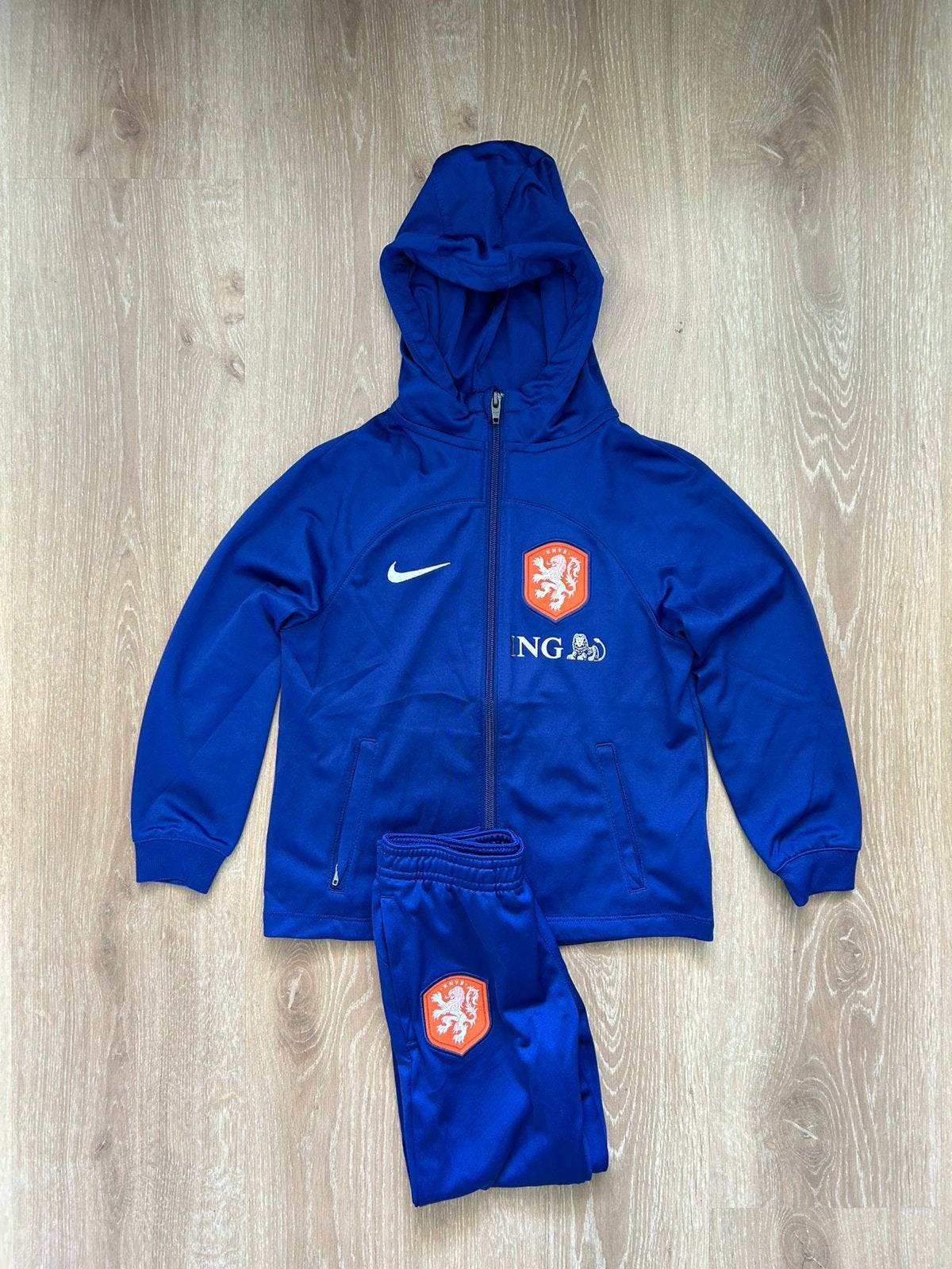 Nederlands elftal trainingspak Nike 22/23 Maat 104-110, Jongen of Meisje, Sport- of Zwemkleding, Ophalen of Verzenden, Zo goed als nieuw