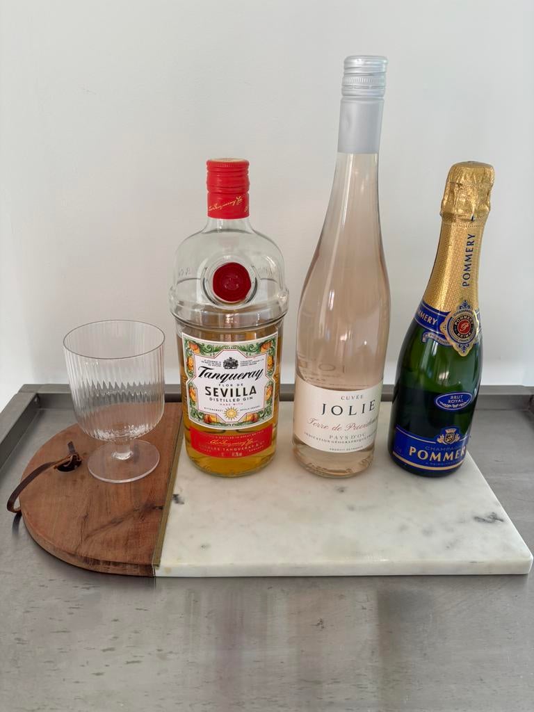 Marble and wood serving board, Huis en Inrichting, Keuken | Keukenbenodigdheden, Ophalen, Zo goed als nieuw