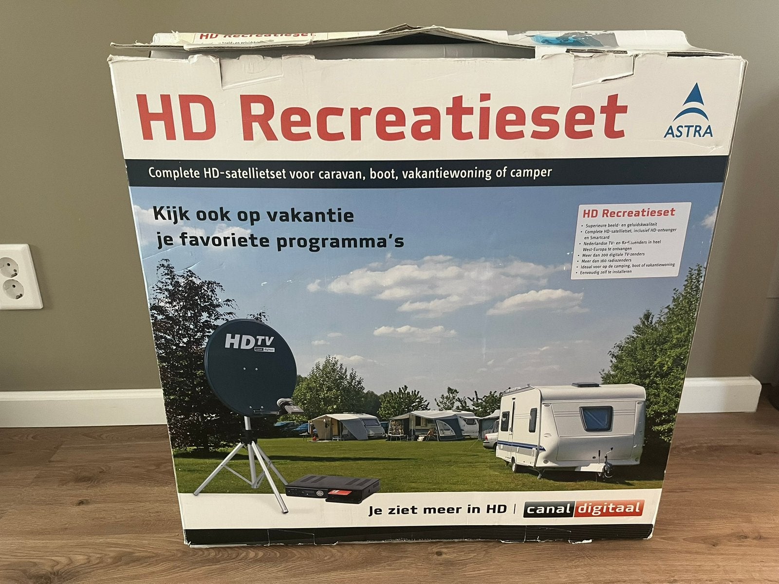 HD Recreatieset - Satellietsysteem voor Camper/Caravan, Ophalen, Gebruikt, (Schotel)antenne, Overige merken