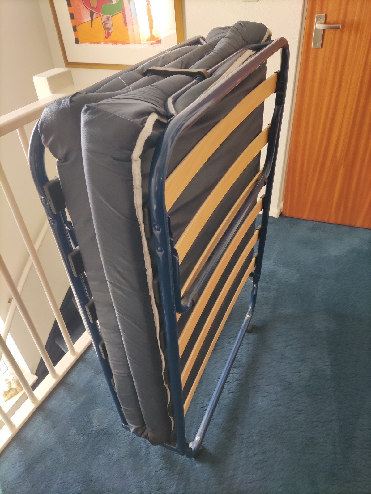 Opvouwbaar logeerbed met matras 2 stuks, Ophalen, Gebruikt, Eenpersoons, Blauw