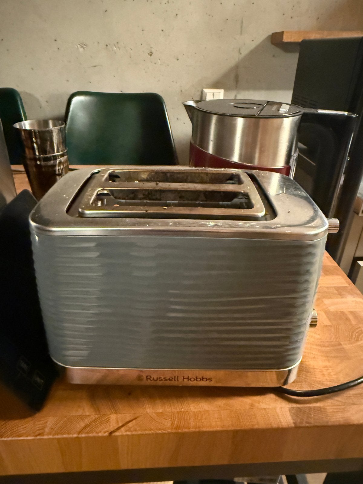 Russell Hobbs Inspire Broodrooster Grijs - 2 Sleuven, Witgoed en Apparatuur, Broodroosters, Ophalen, Gebruikt