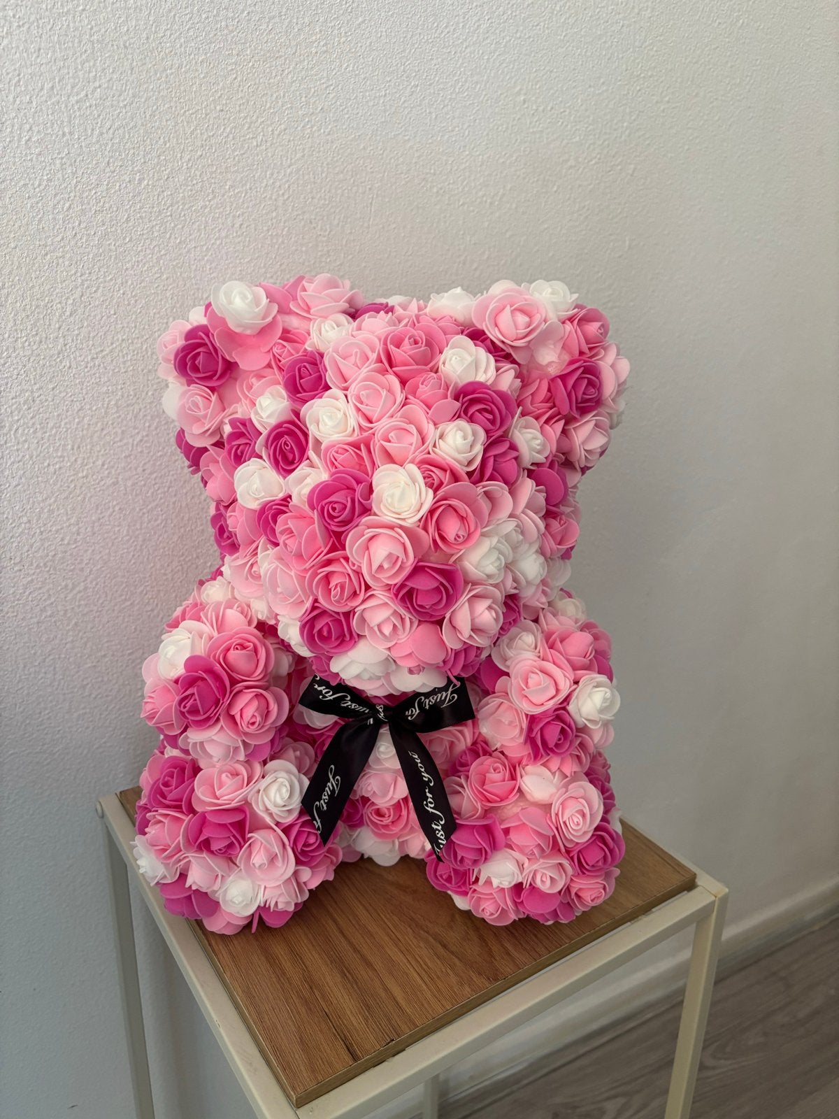Rozenbeer - Roze/Wit - Valentijnscadeau, Meerkleurig, Nieuw, Kunststof, Ophalen of Verzenden