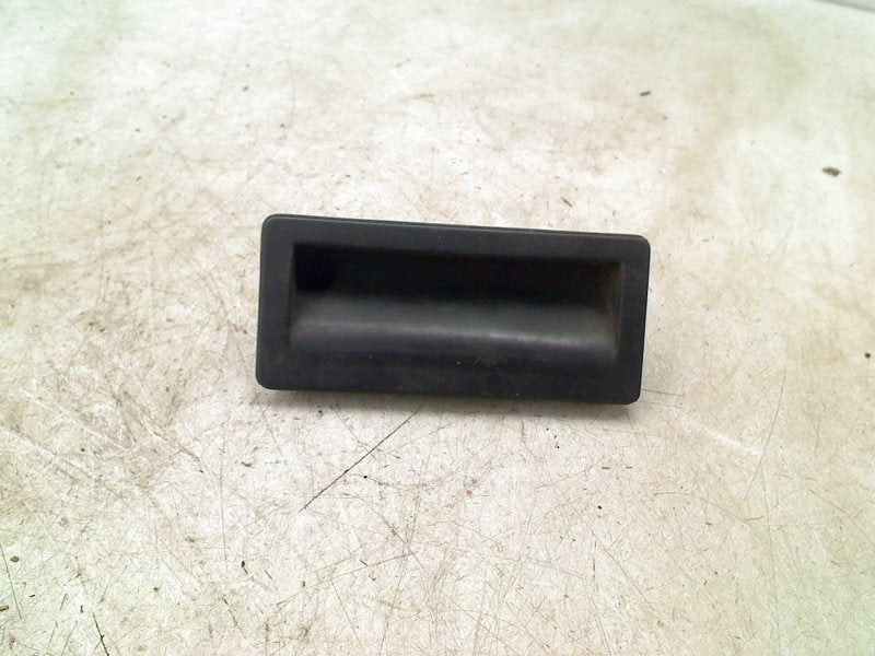 Schakelaar achterklep Volkswagen Touran (1T1/T2) 5N0827566T, Gebruikt, Volkswagen, Volkswagen AG, Kundenbetreuung@volkswagen.de