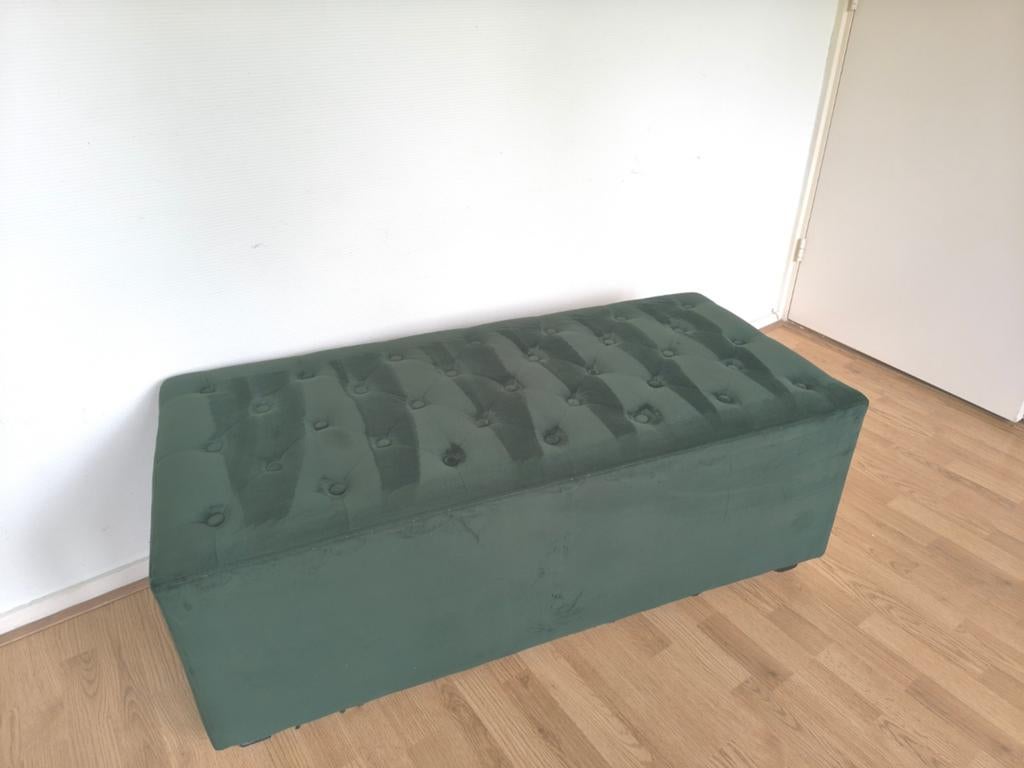 Donkergroene fluwelen poef, hocker 120x55 cm, Ophalen, 50 tot 75 cm, Zo goed als nieuw, 100 tot 125 cm