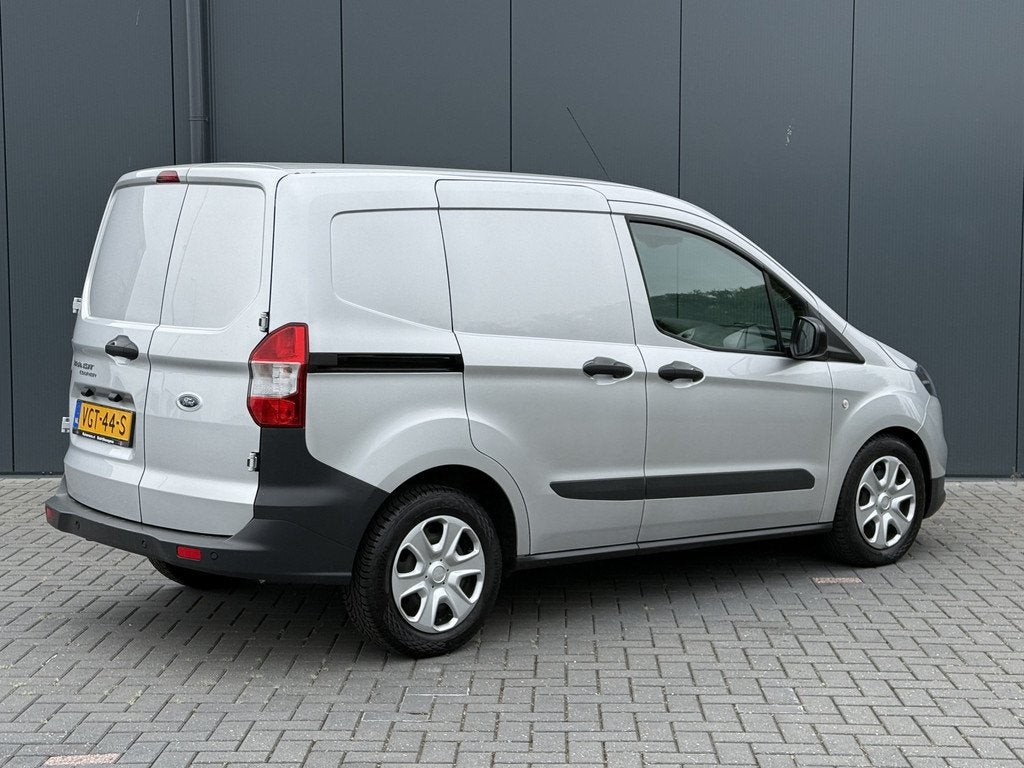 Ford Transit Courier 1.5 TDCI / 1e EIGENAAR / 23.338 KM! / A, Voorwielaandrijving, 4 cilinders, Origineel Nederlands, 2 stoelen
