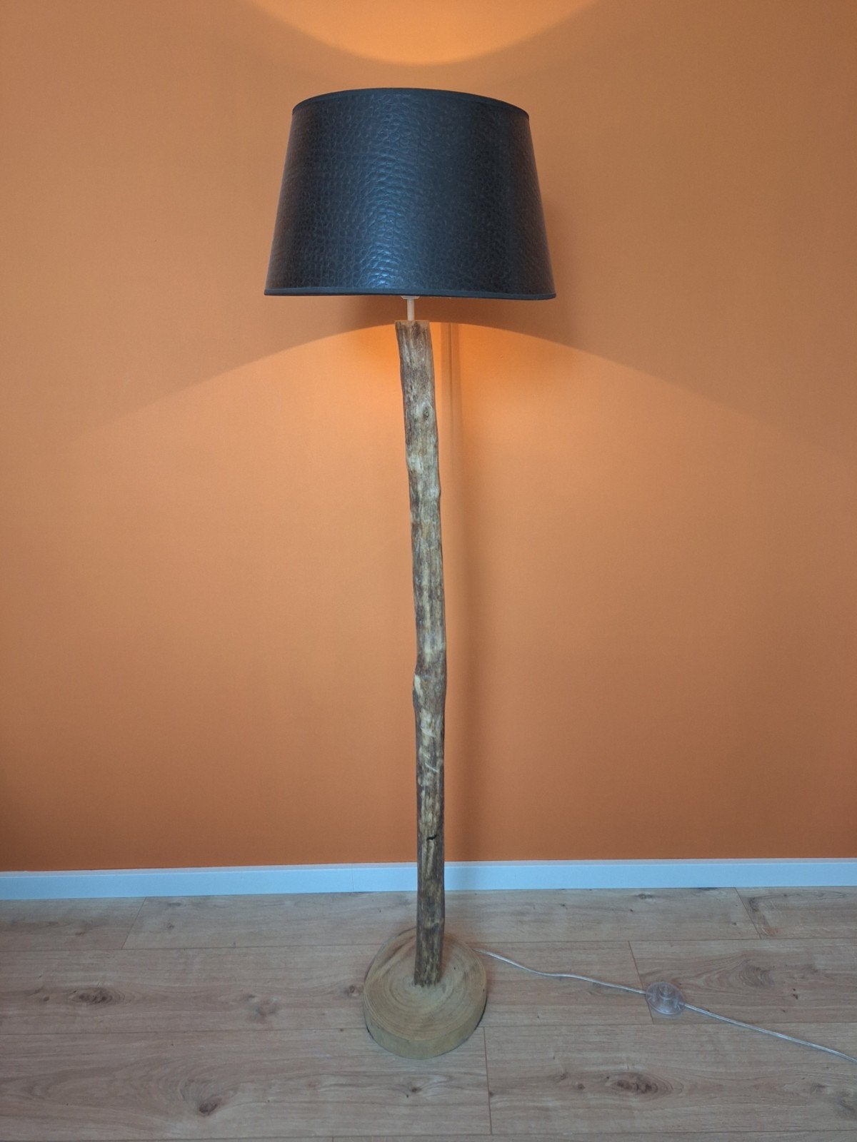 Unieke staande lamp met houten stam en bruinekap, Ophalen, Gebruikt, 100 tot 150 cm, Hout