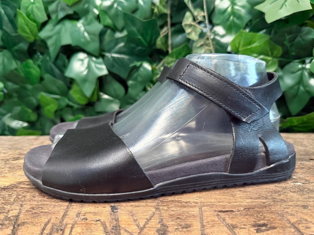 Nieuwe mooie leren sandalen van loints of holland  maat 38, Kleding | Dames, Zwart, Loints of holland, Nieuw, Loints of holland