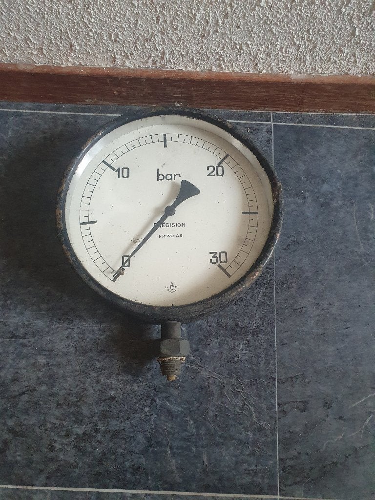 Industriële vintage manometer – 0–30 bar – Ø 18 cm, Ophalen of Verzenden
