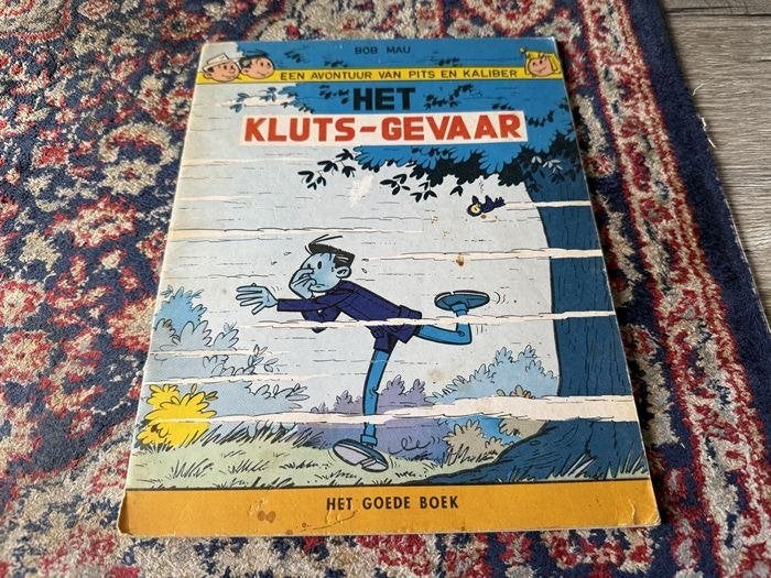 Een Avontuur van Pits en Kaliber. Het Kluts-Gevaar. Bob Mau, Eén stripboek, Ophalen of Verzenden, Gelezen, Bob Mau