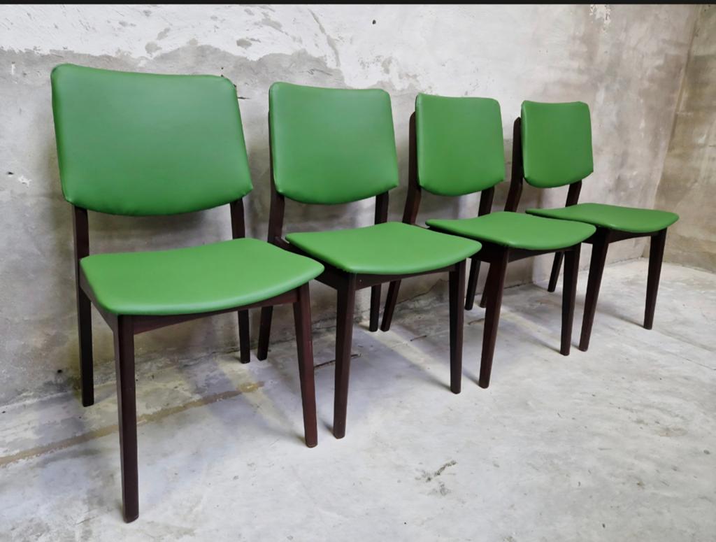 Set 4 vintage eetkamerstoelen nieuw bekleed groene stoelen, Kolibrivintagehal@gmail.com, Overige kleuren, Aaldertgeertsstraat 43 Olst