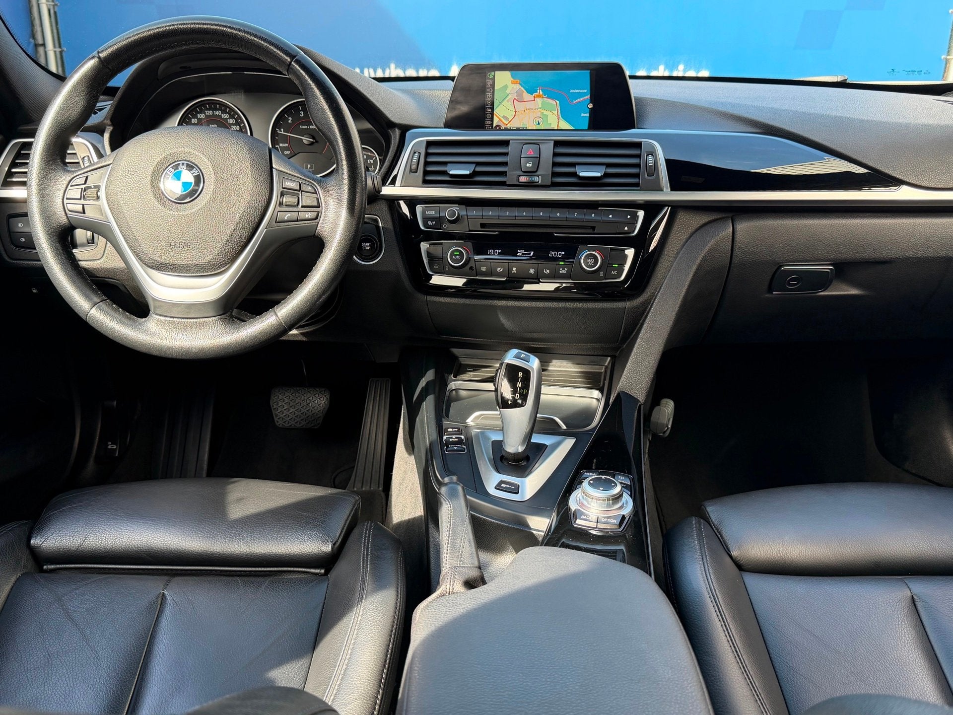 BMW 3-serie 330e Executive|2e Eigenaar|Navi|Leder|Climate|Cr, Automaat, 1998 cc, Achterwielaandrijving, Gebruikt