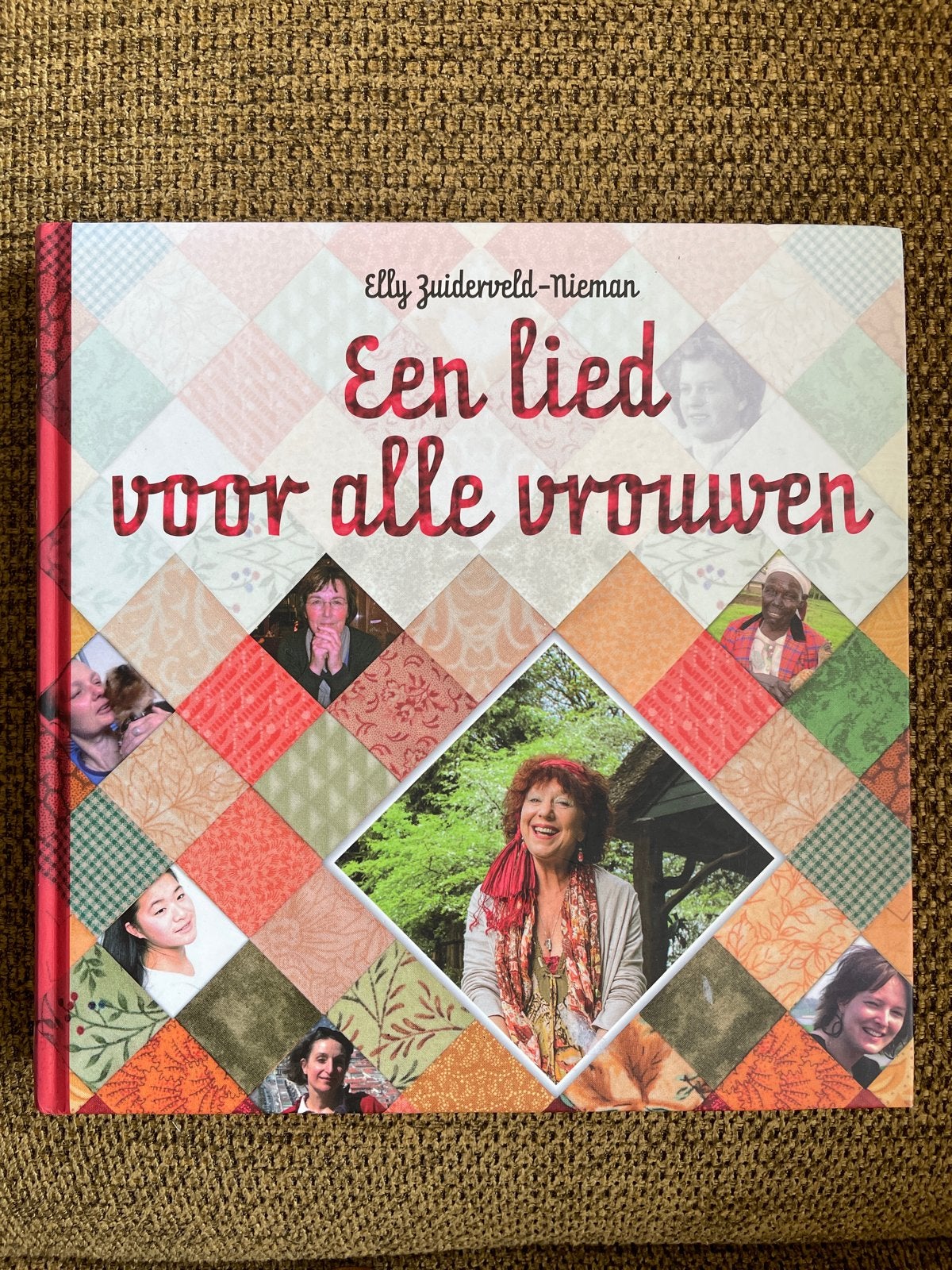 Elly Zuiderveld-Nieman - Een lied voor alle vrouwen, Ophalen of Verzenden, Zo goed als nieuw, Elly Zuiderveld-Nieman