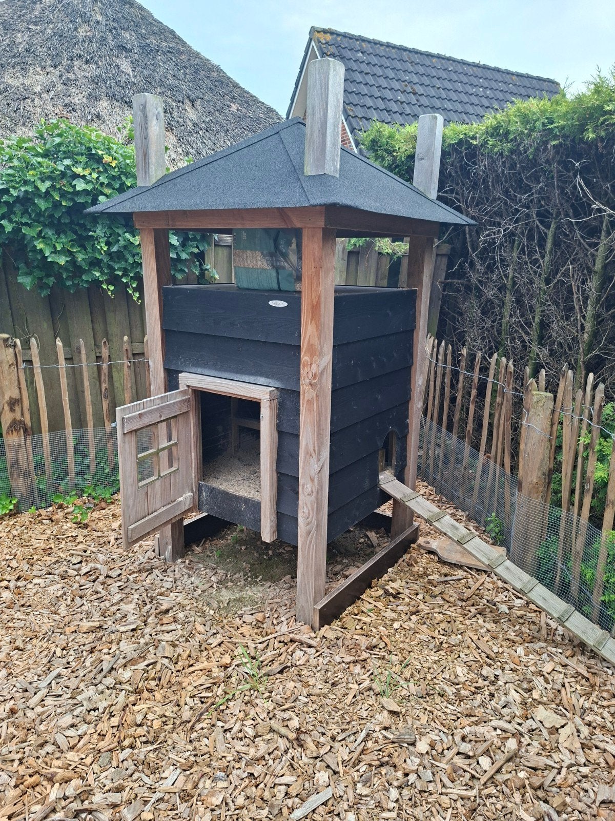 Hooiberg kippenhok douglas, Dieren en Toebehoren, Pluimvee | Toebehoren, Ophalen, Kippenhok of Kippenren