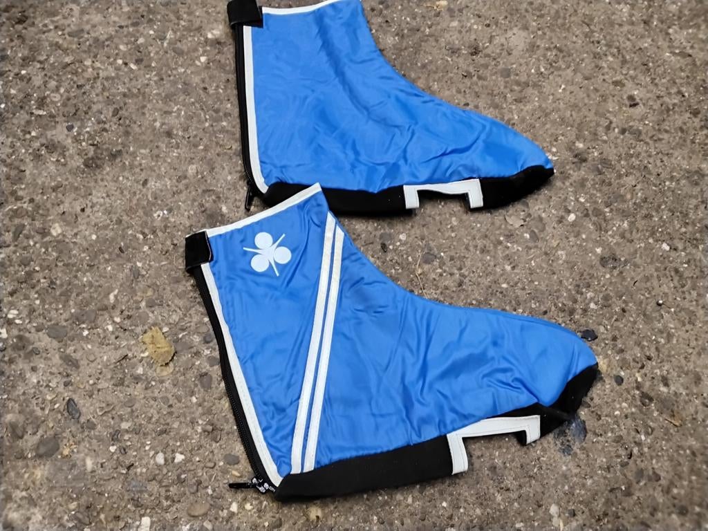 NIEUWE  AGU OVERSCHOENEN, Ophalen of Verzenden