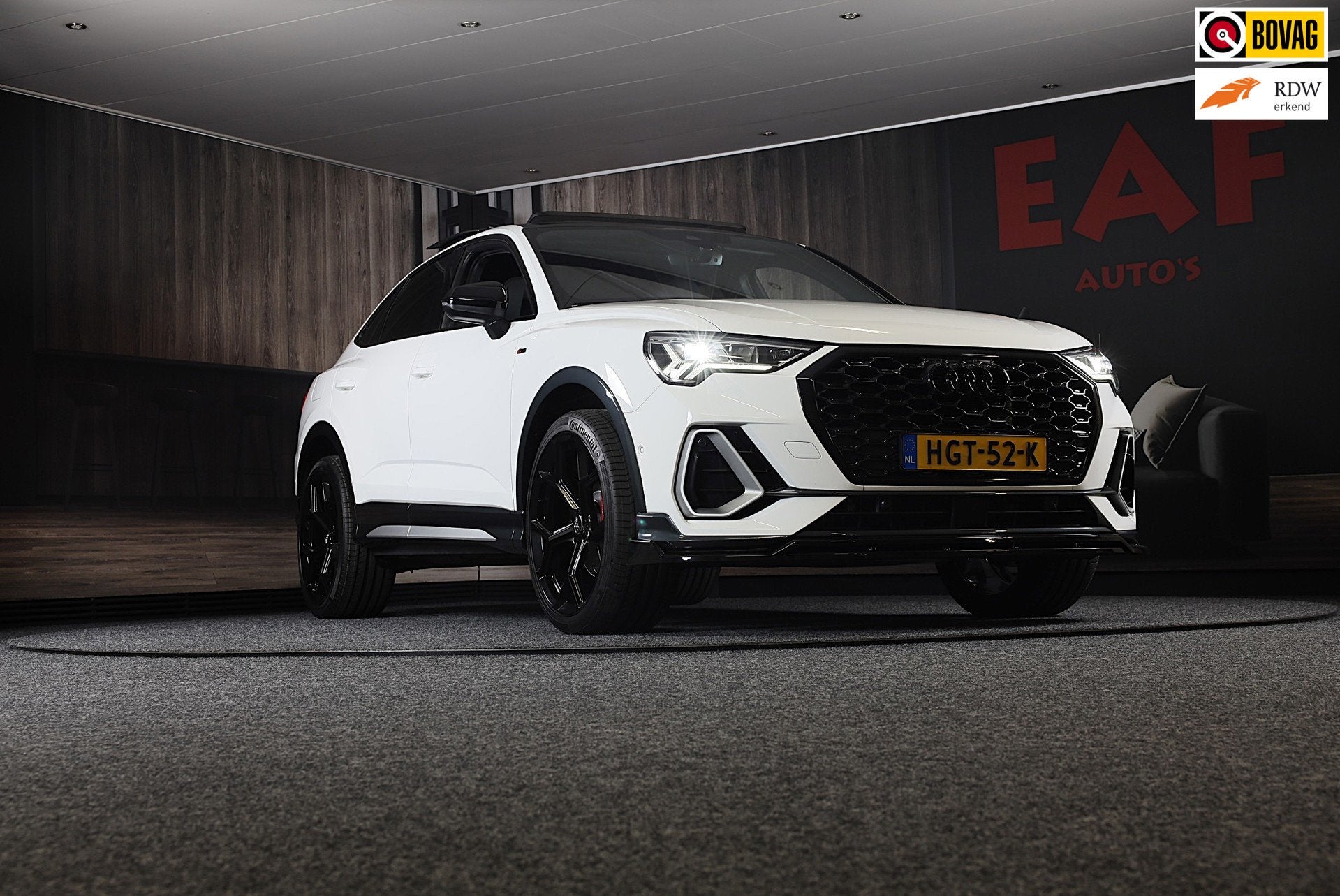 Audi Q3 Sportback 45 TFSI e RSQ3 Look / Memory / Camera / Ac, Gebruikt, Euro 6, Leder en Stof, Wit
