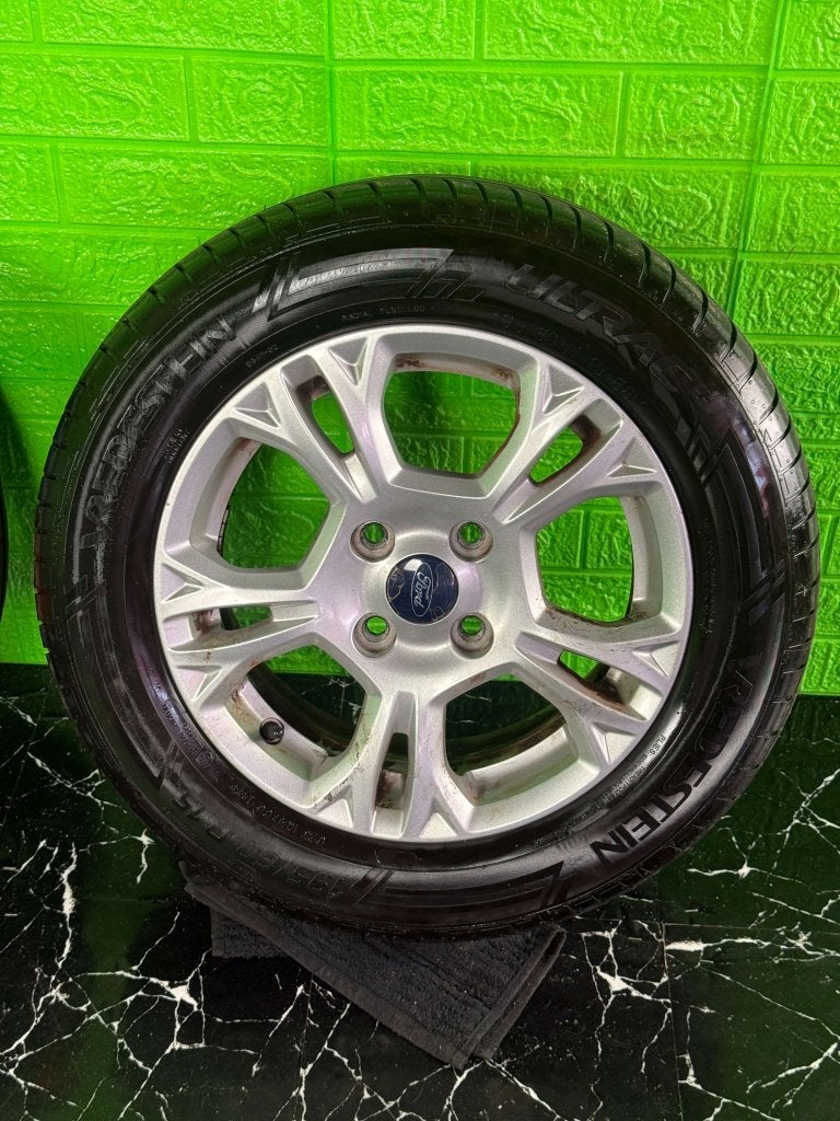 Originele Ford Fiesta MK5 MK6 velgen 15" 4x108 zomerset 7mm!, Niet ingevuld, Gebruikt, 15 inch, Banden en Velgen