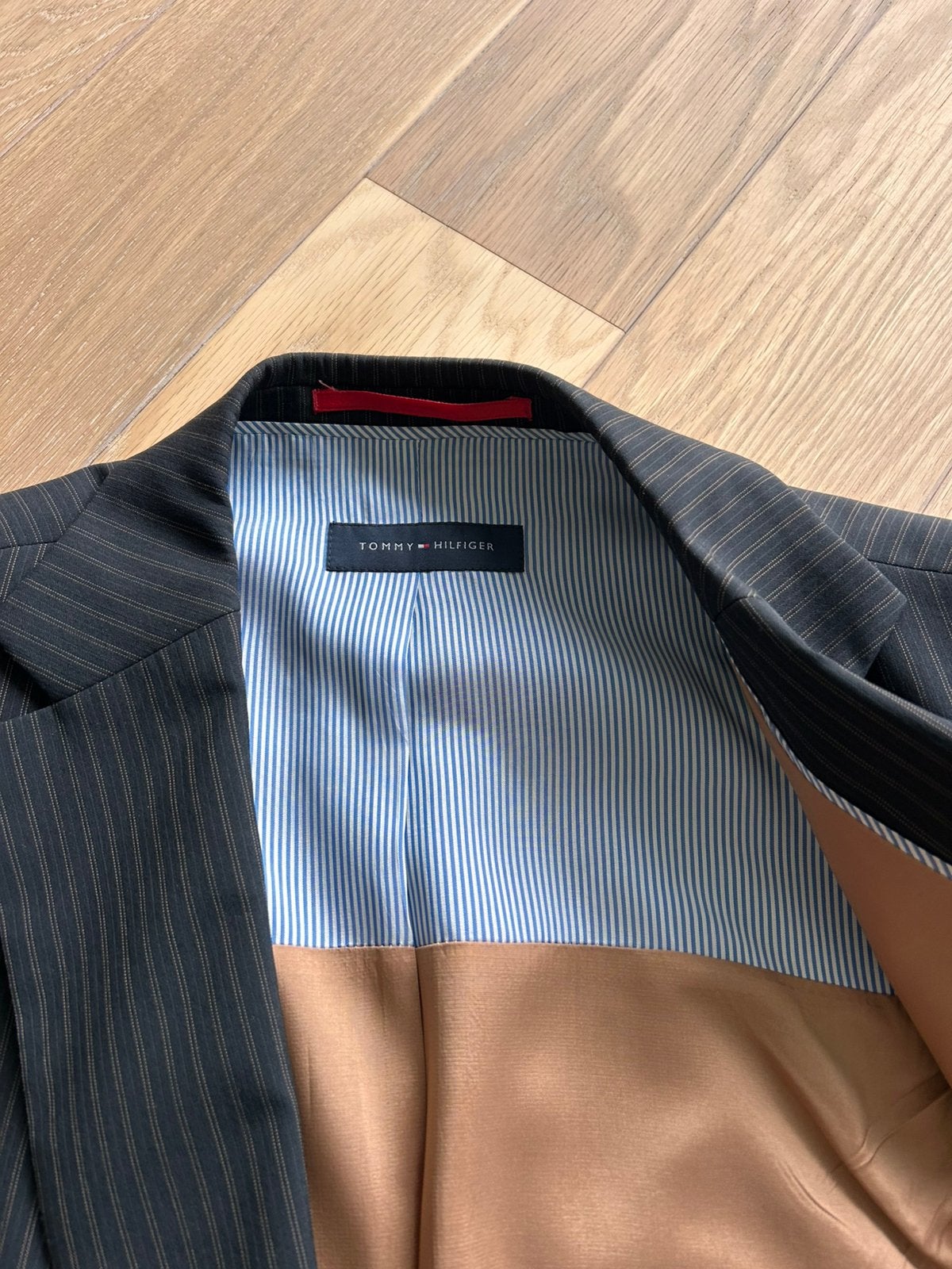 Colbert Tommy Hilfiger Maat 50 , Zwart/bruin streepje, Ophalen of Verzenden, Gedragen, Maat 48/50 (M), Zwart