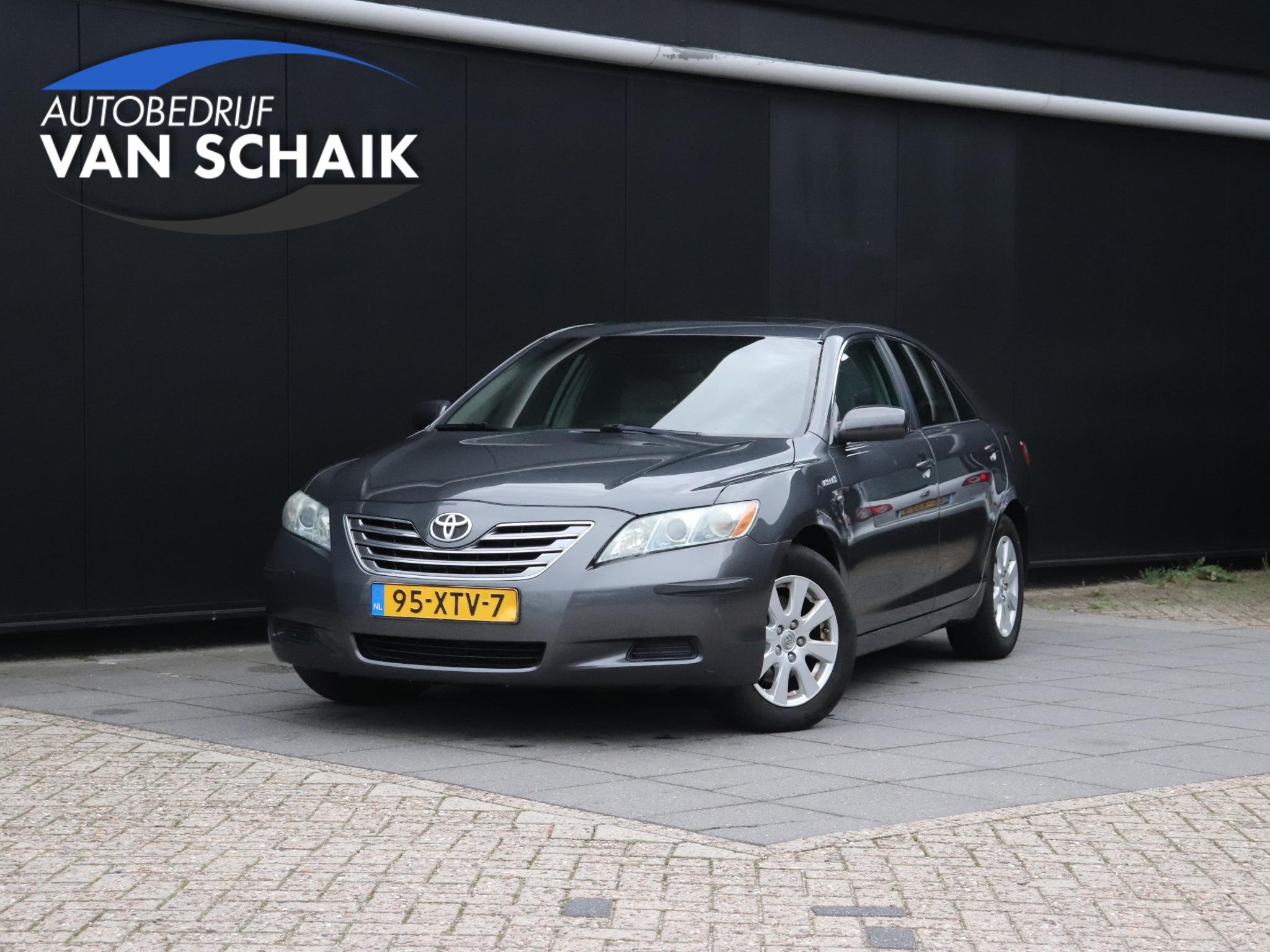 Toyota Camry | LEDER | SCHUIFDAK | CAMERA | CRUISE | STOELVE, Automaat, Euro 5, Stof, Gebruikt