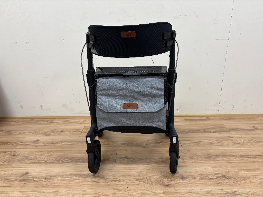 Rollz air carbon rollator (incl. dienblad), Ophalen of Verzenden, Opvouwbaar, Zo goed als nieuw