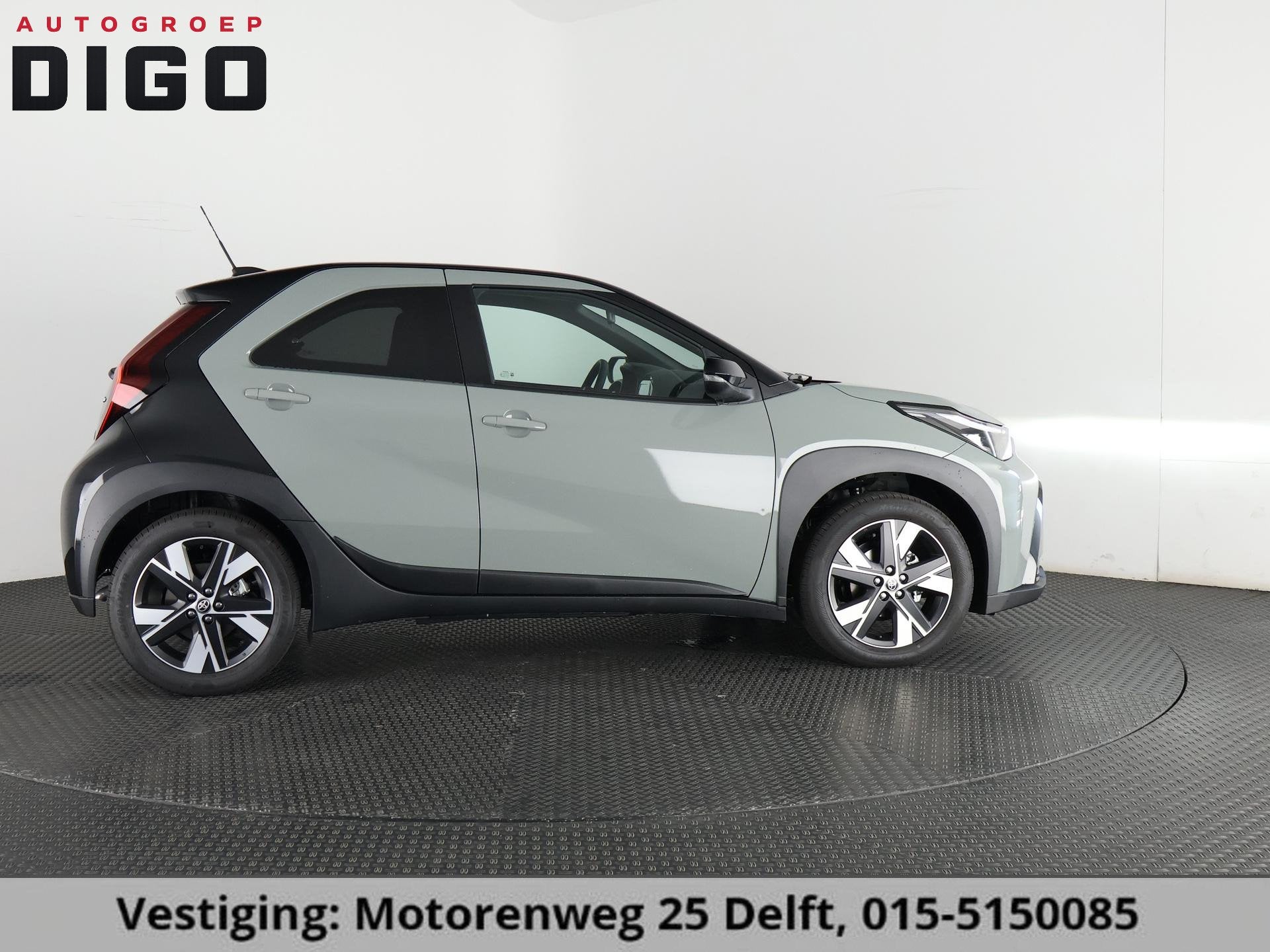 Toyota Aygo X HYBRID PULSE BI-TONE GARANTIE TOT 2036*RIJKLAA, Dealer onderhouden, Stof, Gebruikt, 4 stoelen