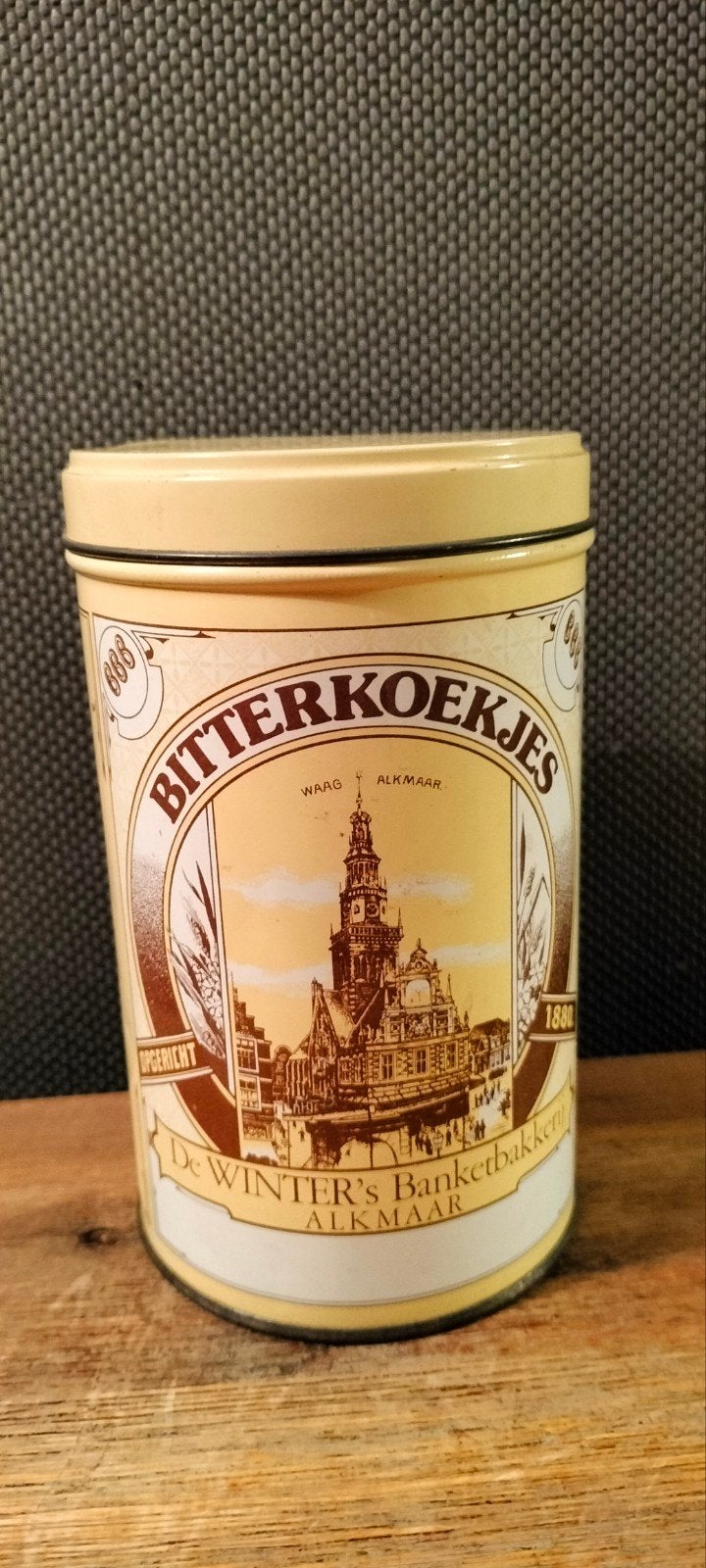Vintage bitterkoekjes blik Winters Alkmaar, Ophalen of Verzenden, Gebruikt, Overige