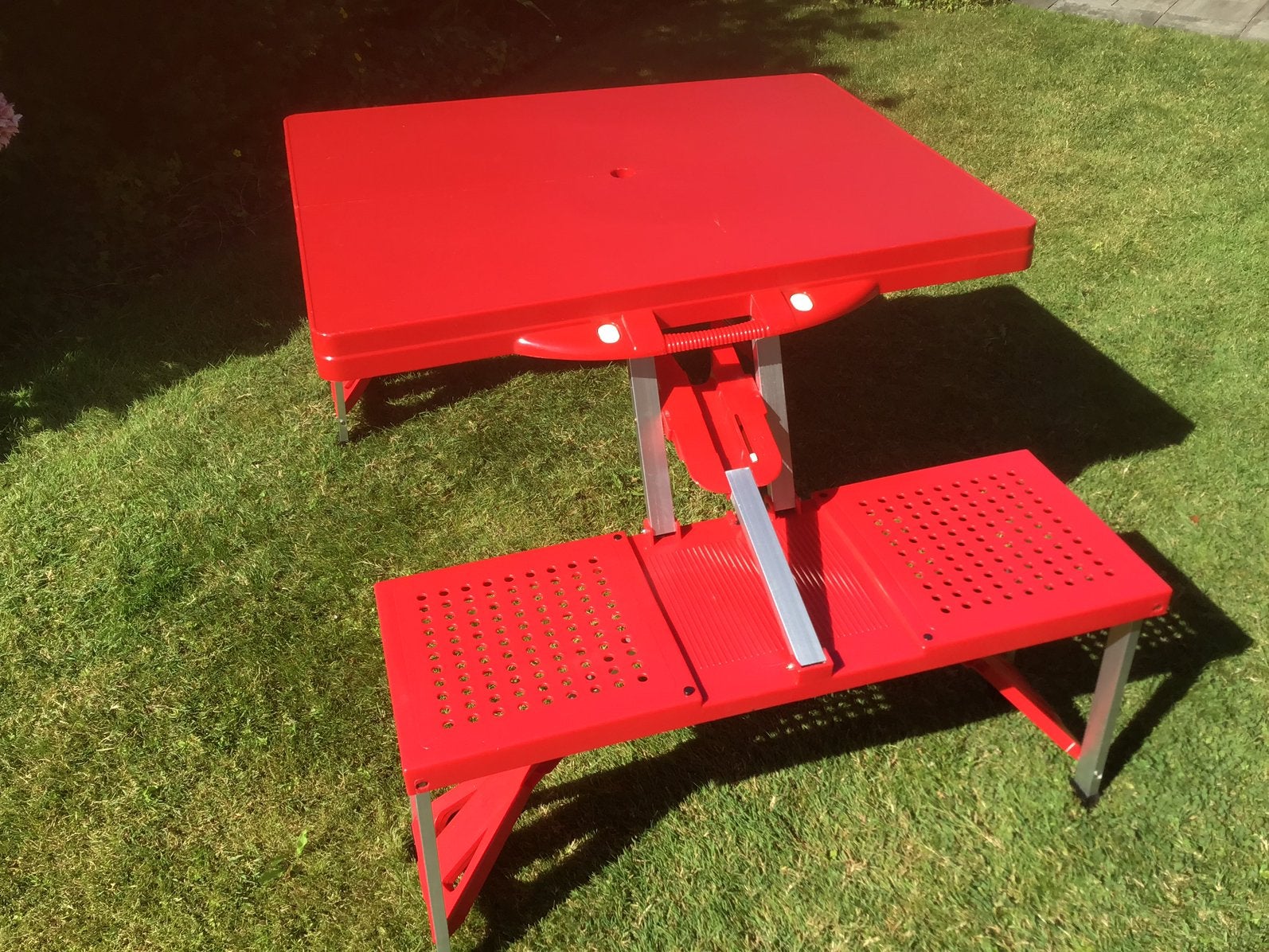 Picknicktafel koffermodel pick nick tafel zo goed als nieuw, Ophalen, Zo goed als nieuw