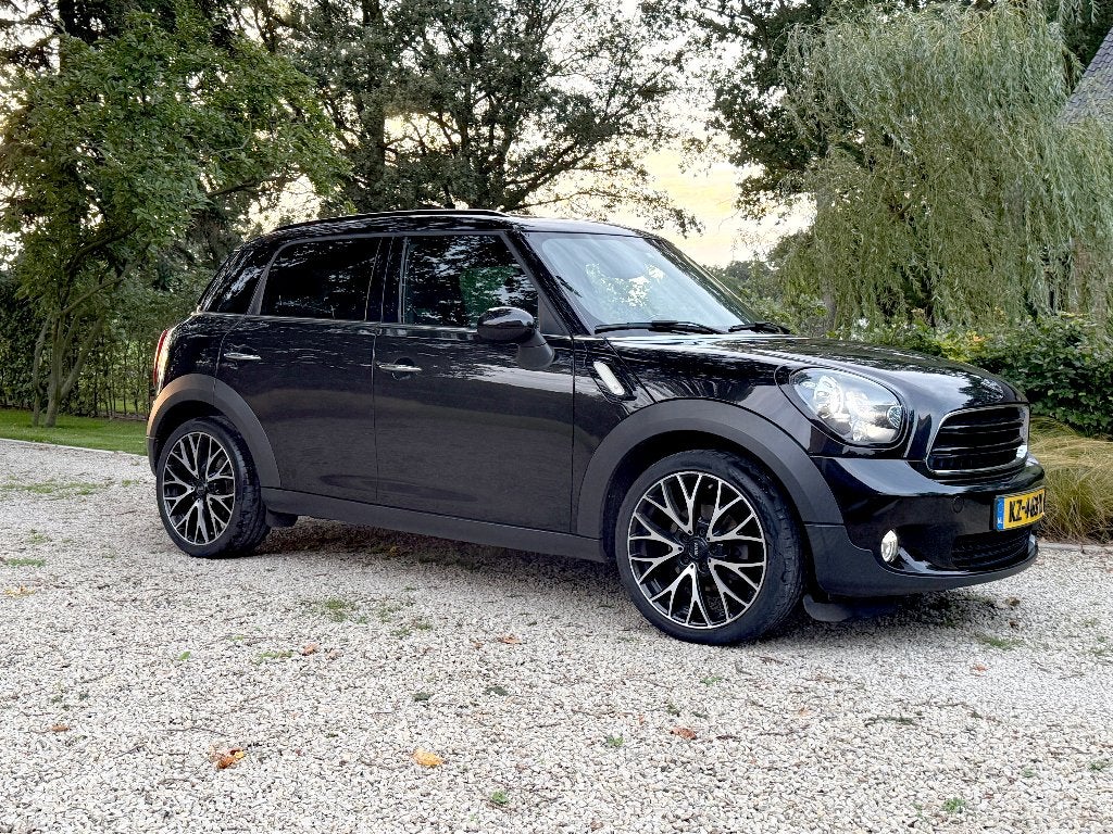 Mini Countryman 1.6 Cooper 2017 Zwart John Cooper Works JCW, Auto's, Voorwielaandrijving, Dealer onderhouden, Zwart, Zwart