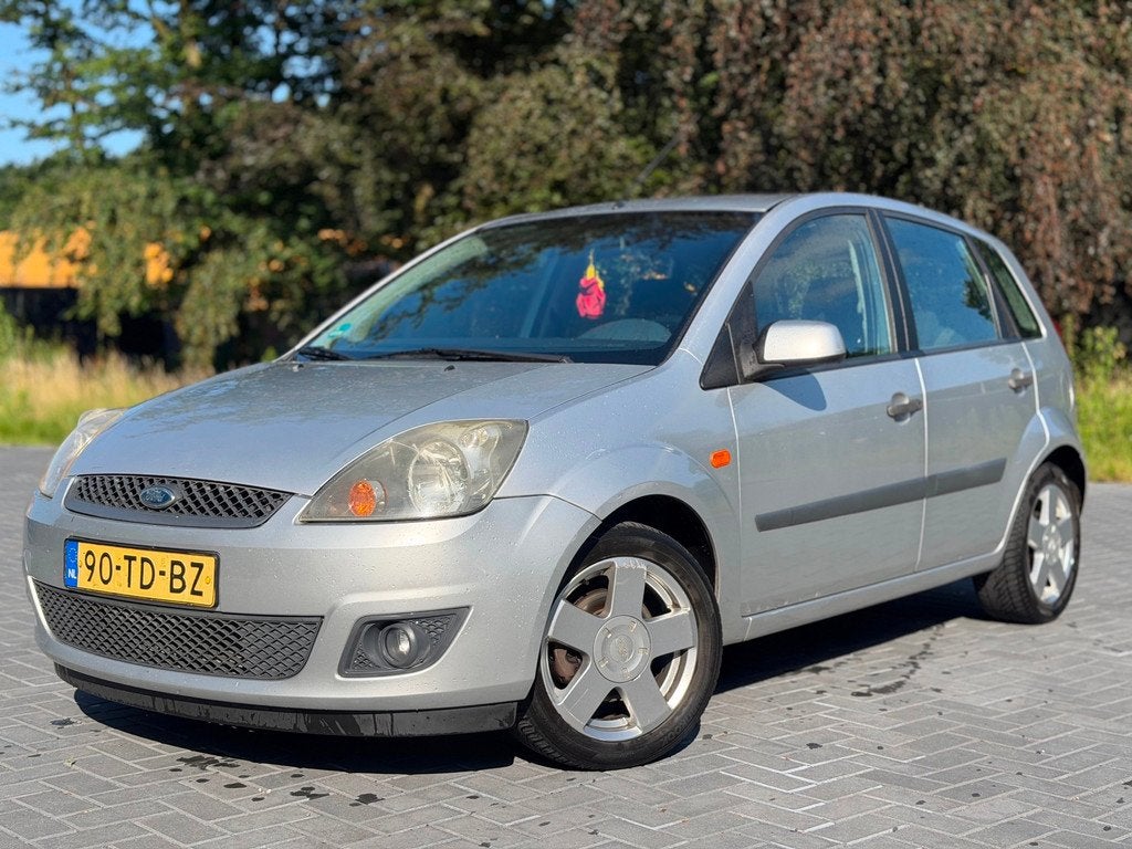 Ford Fiesta 1.3-8V Futura/Airco/5DRS/LMV/Elekt.R, Auto's, Ford, Bedrijf, Te koop, Fiësta, ABS, Airbags, Airconditioning, Centrale vergrendeling