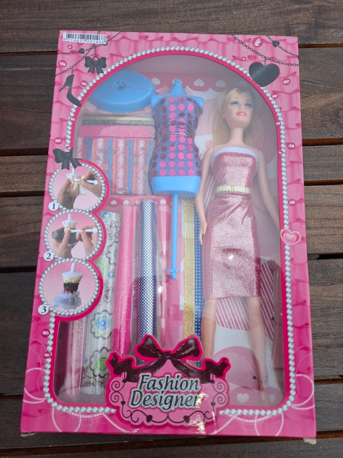 Nieuw: Fashion Designer Barbie Pop met Kleding Maak Set, Ophalen, Nieuw, Barbie