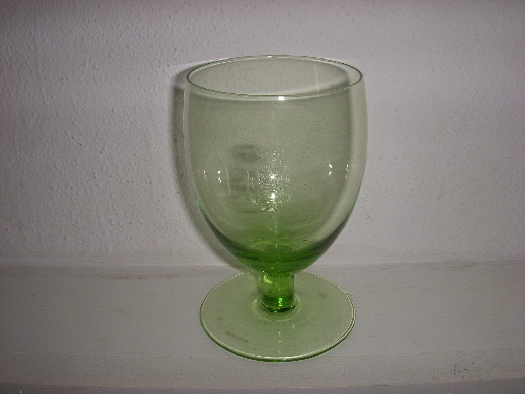 Bijzonder groen glas van rederij K.N.S.M Amsterdam, Verzamelen, Scheepvaart, Ophalen of Verzenden, Gebruikt, Motorboot, Gebruiksvoorwerp