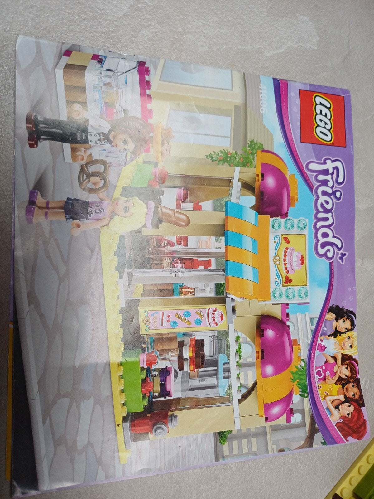 LEGO Friends Heartlake Cupcake Café 41119 - Compleet, Lego, Friends, Ophalen of Verzenden, Zo goed als nieuw