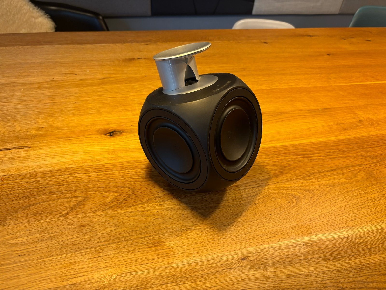 Bang & Olufsen BeoLab 3 - Compacte en krachtige speaker B&O, 150 watt of meer, Gebruikt, Ophalen of Verzenden, Bang & Olufsen