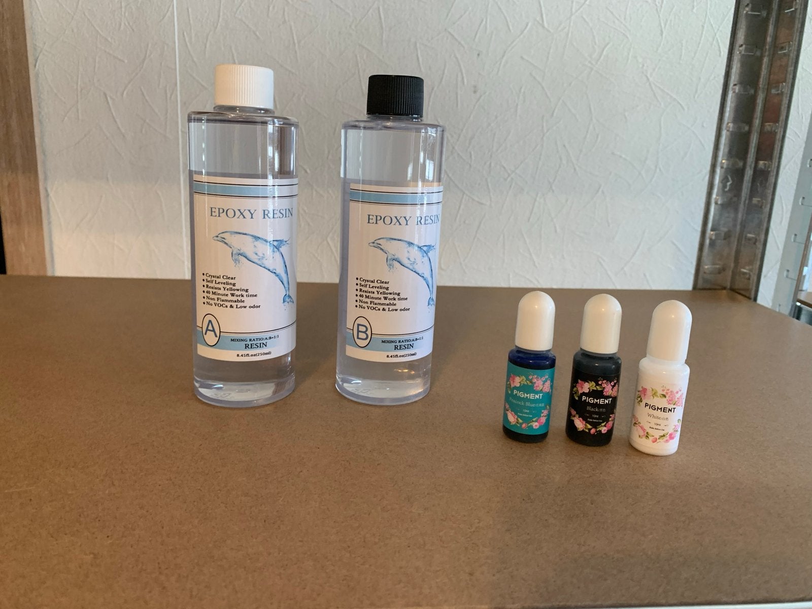 Epoxyhars set 2x500ml met 3 kleuren pigment, Hobby en Vrije tijd, Nieuw, Ophalen of Verzenden, Kunststof, Transparant