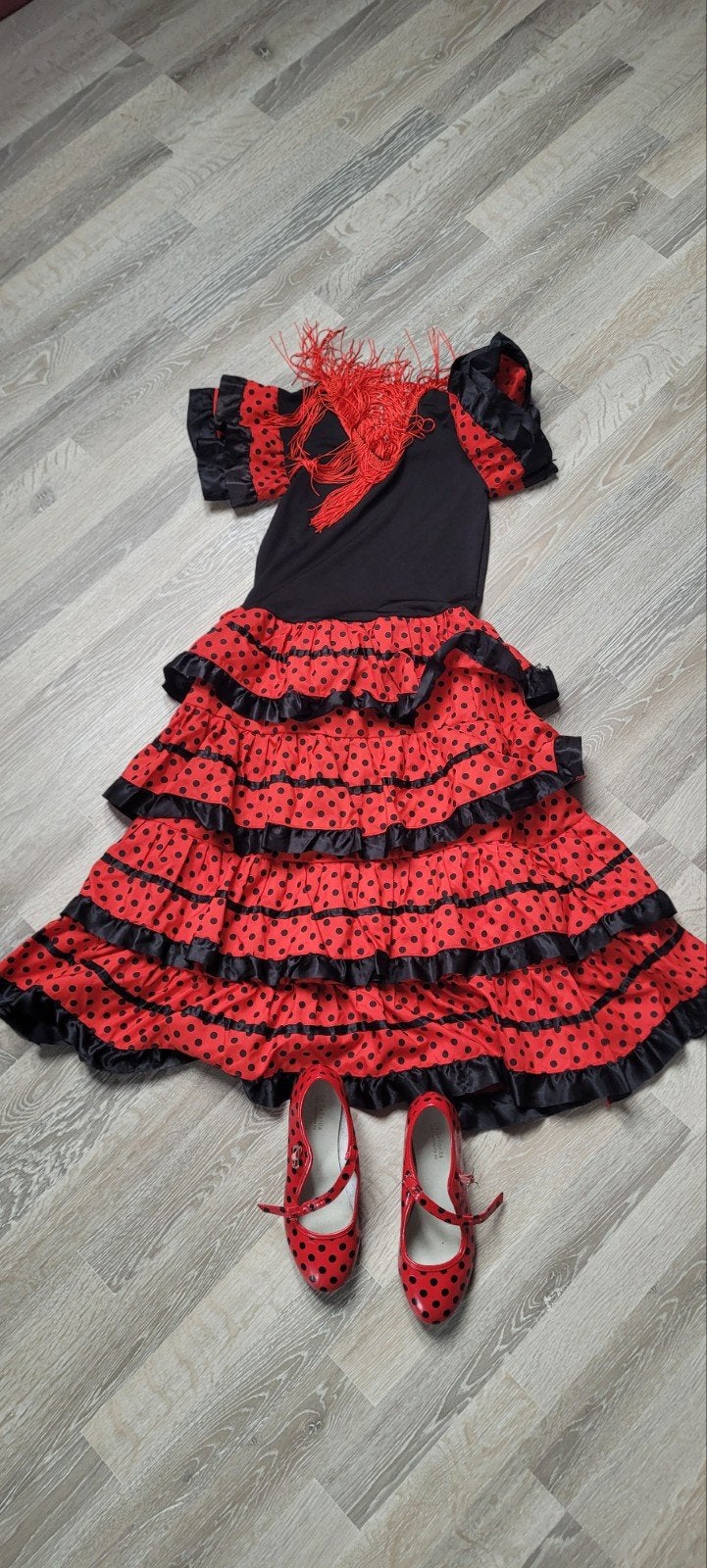 Super leuke Spaanse Flamenco verkleedjurk, Ophalen of Verzenden, Zo goed als nieuw, 134 t/m 140, Meisje