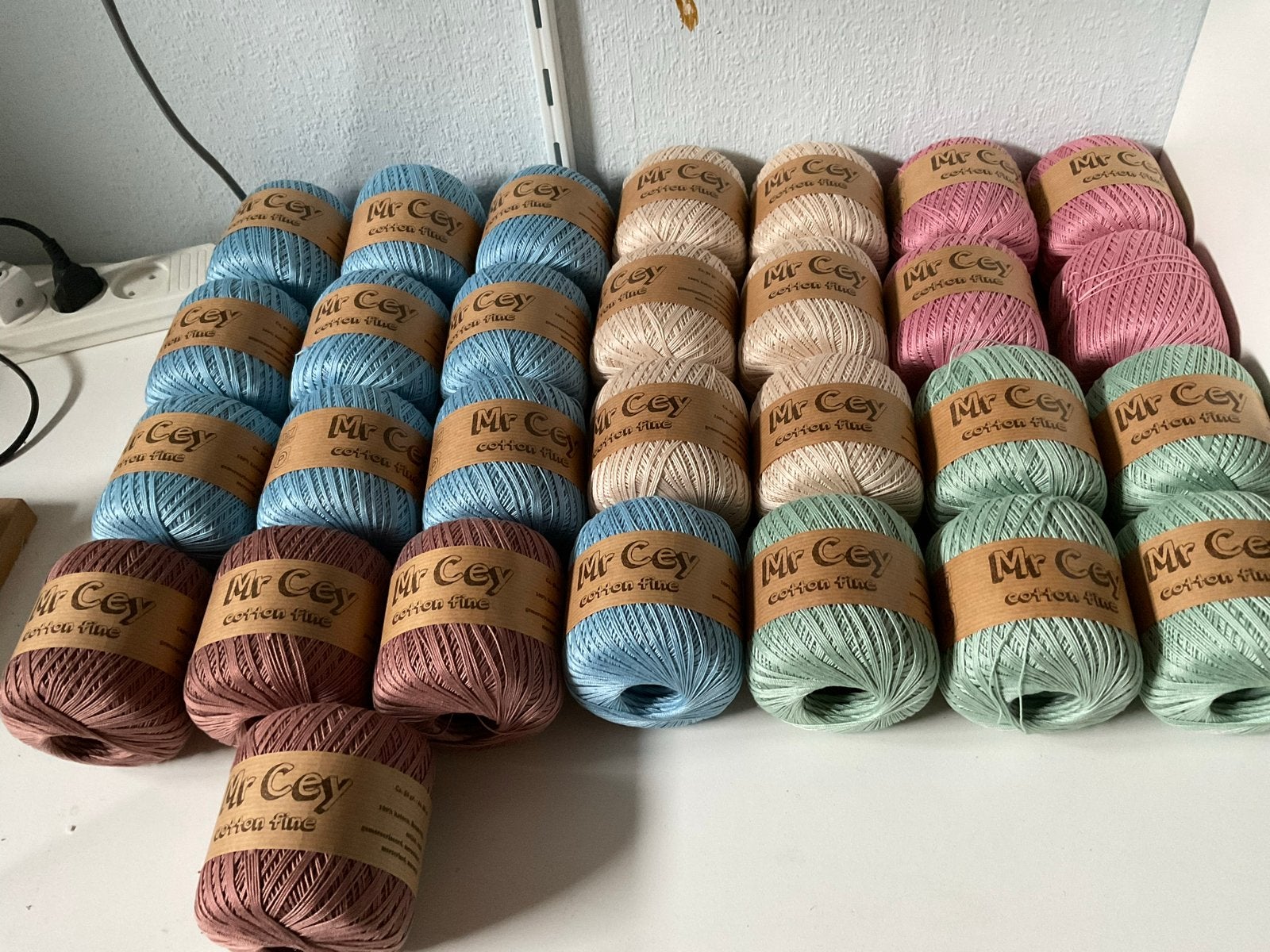 Wegens verhuizing te koop, Hobby en Vrije tijd, Breien en Haken, Ophalen of Verzenden, Nieuw, Breien of Haken, Wol of Garen