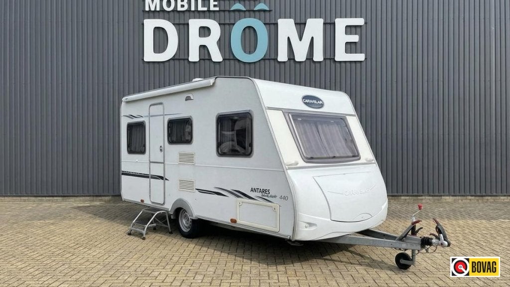 Caravelair Antares Ambiance 440 LUXE 2006, Caravans en Kamperen, Bedrijf, Gascomfoor, 4 tot 5 meter, 500 - 750 kg
