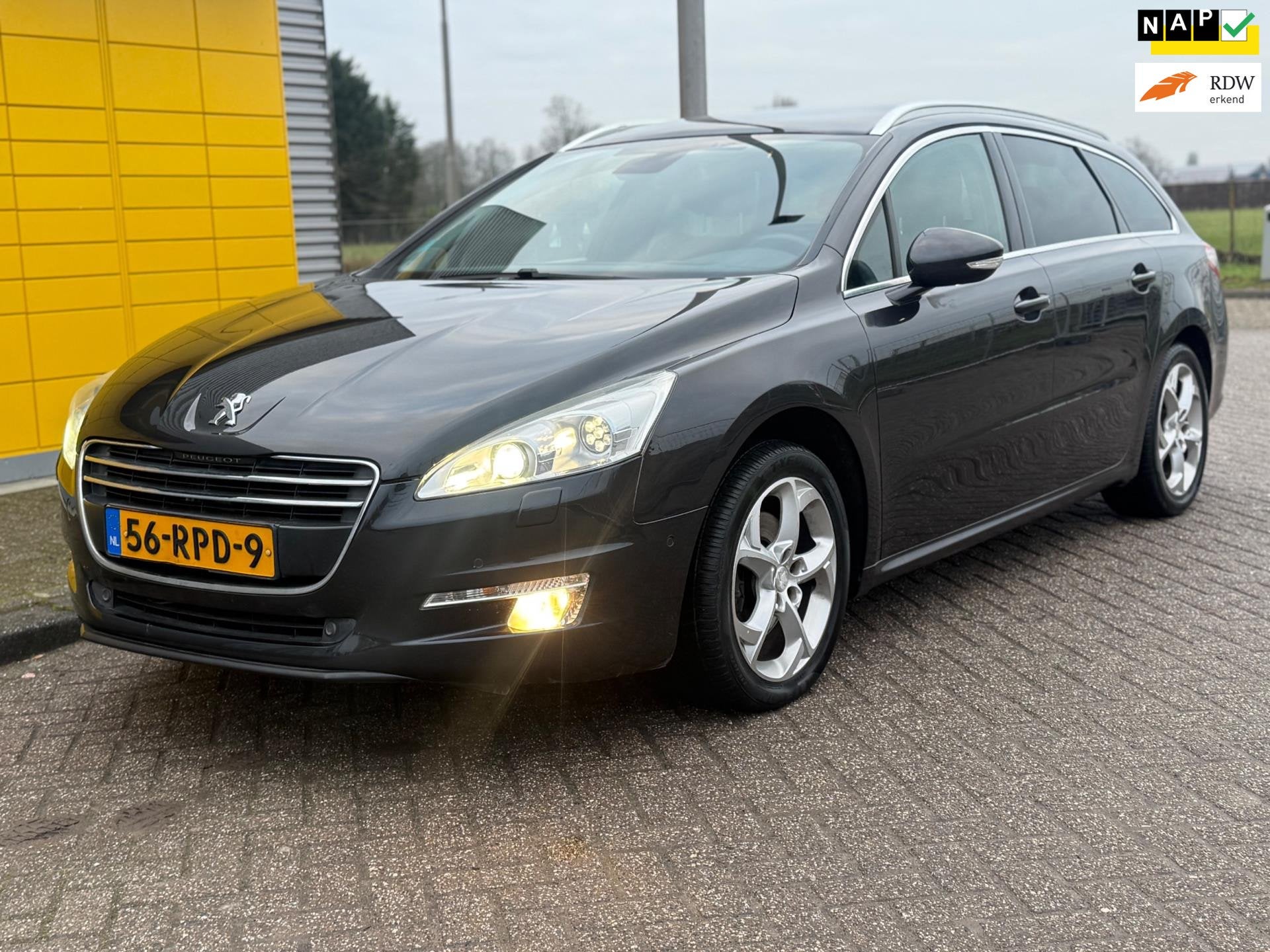Peugeot 508 SW 1.6 THP Blue Lease Executive Bj 2011 Navi Pan, Voorwielaandrijving, Origineel Nederlands, Handgeschakeld, Grijs