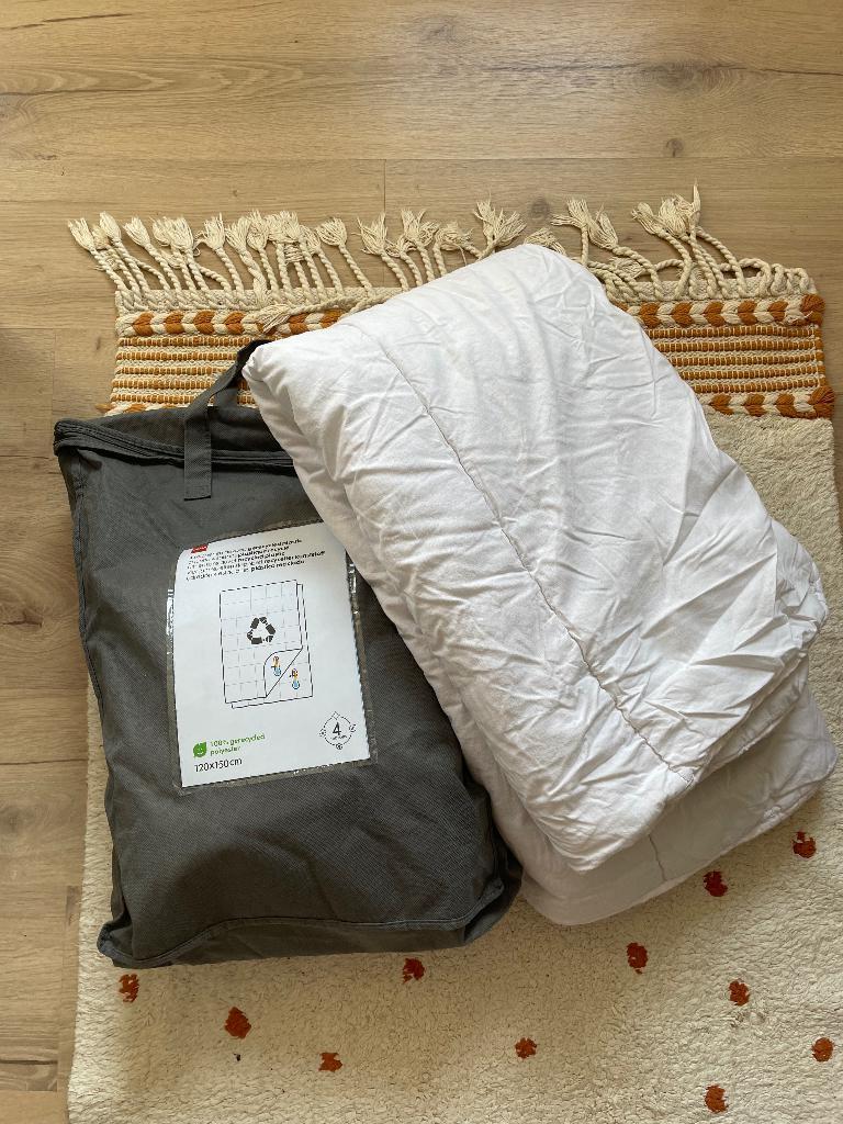 Vier-seizoenen dekbed peuterbed (120x150), Kinderen en Baby's, Kinderkamer | Beddengoed, Ophalen, Jongetje of Meisje, Wit, Deken of Dekbed