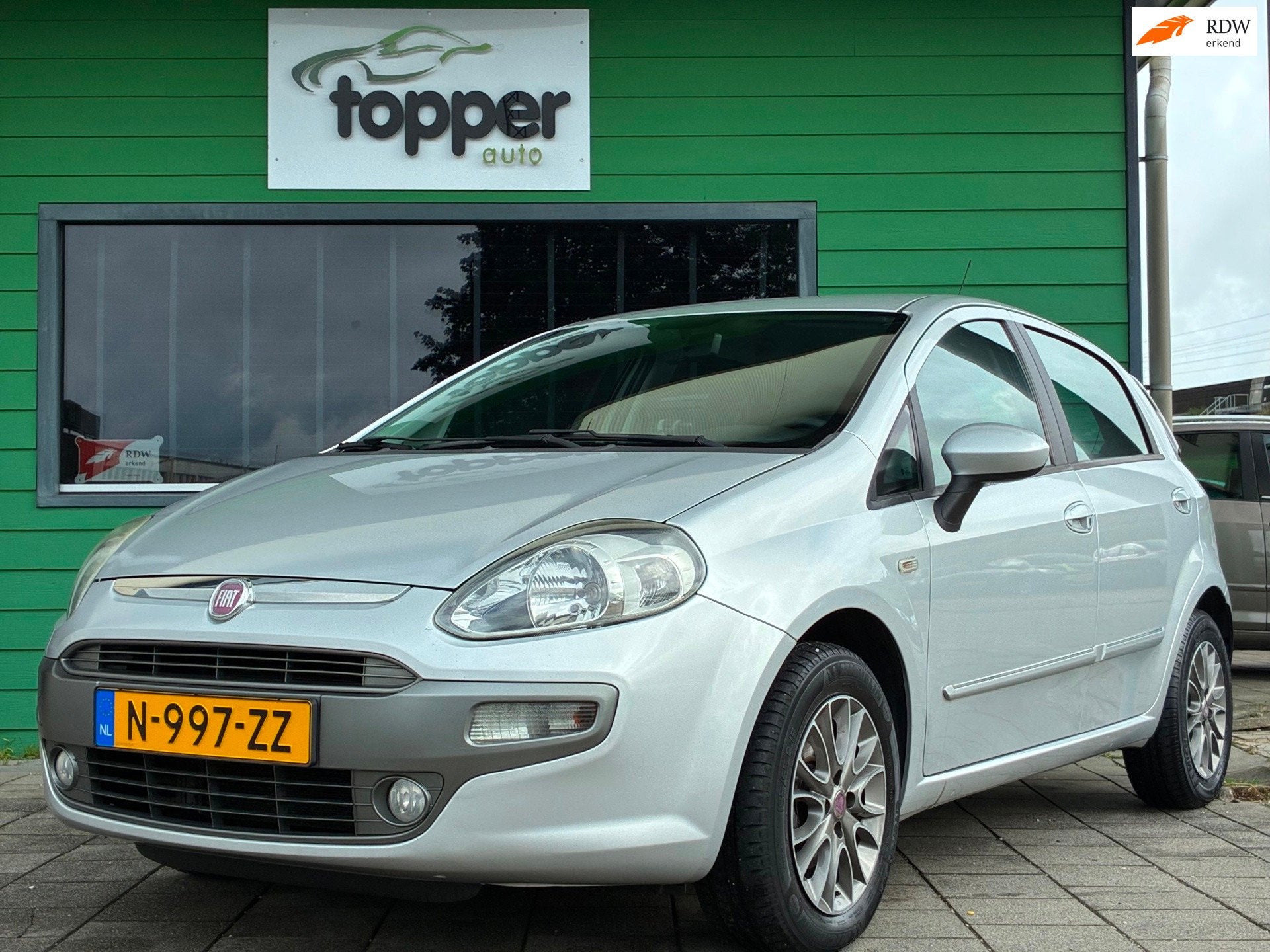 Fiat Punto Evo 1.4 Dynamic|1e Eigenaar|Navigatie|Airco|Elekt, Voorwielaandrijving, Euro 5, 4 cilinders, 400 kg