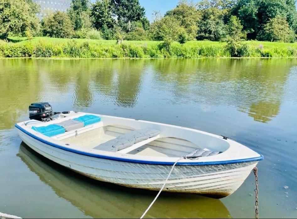 Sloepje huren Utrecht, Bootje Huren Utrecht, sloepje varen, Sloep of Motorboot