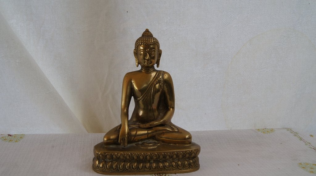 Bronzen Boeddha beeld - Zittende Boeddha, Gebruikt, 15 cm, Ophalen of Verzenden, Goud
