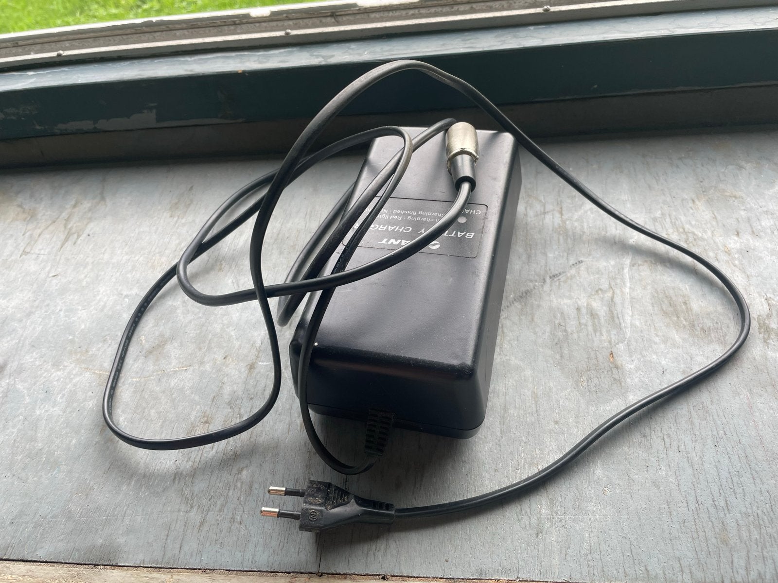 Giant Batterijlader voor E-bike, Gebruikt