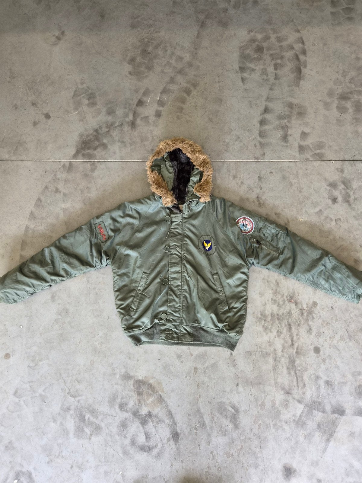 Vintage Flight Bomberjack met Patches maat L, Onbekend, Overige maten, Ophalen of Verzenden, Gedragen