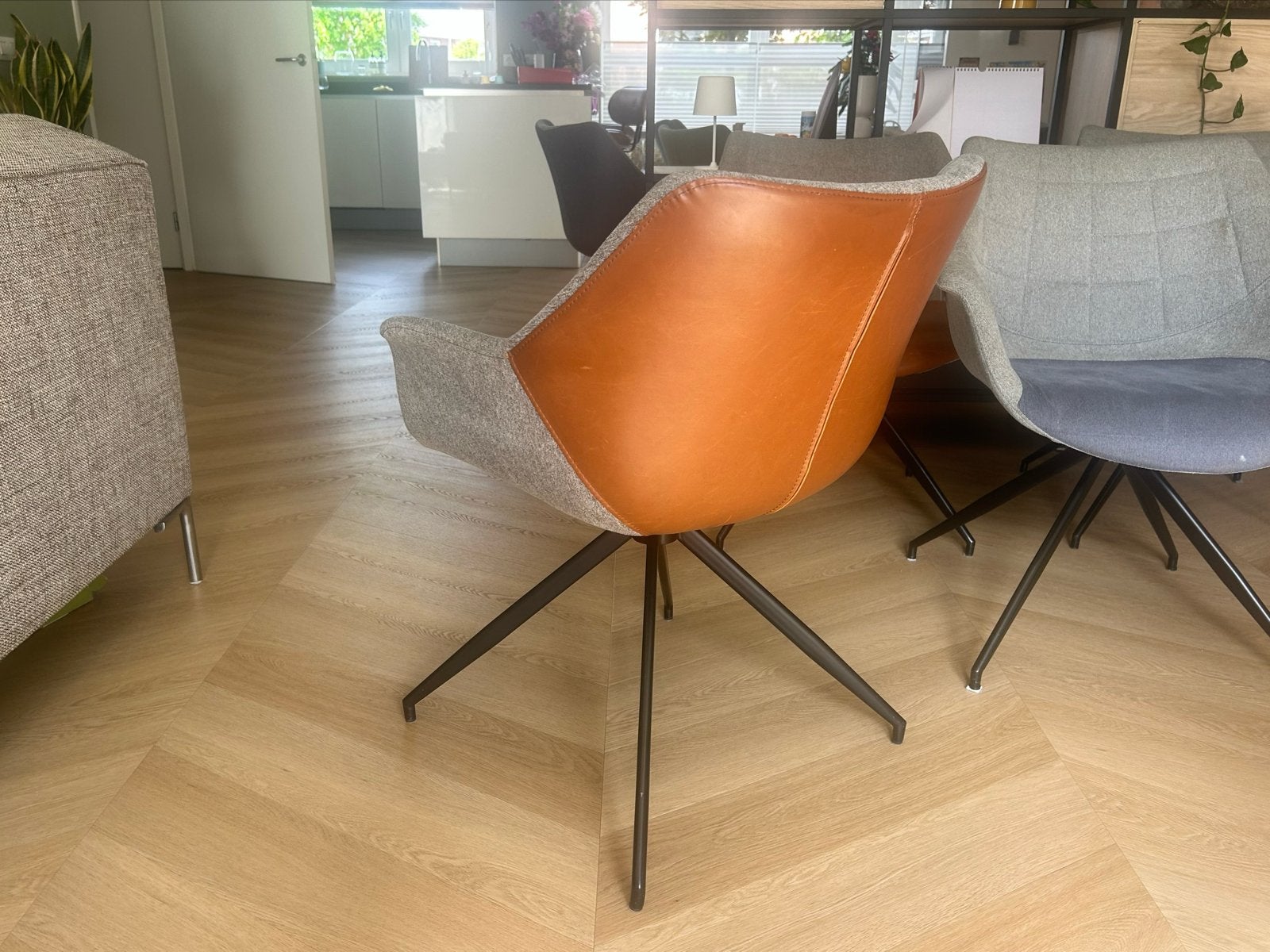 Zuiver Doulton design eettafelstoelen - Cognac/grijs, Ophalen, Gebruikt, Bruin, Leer